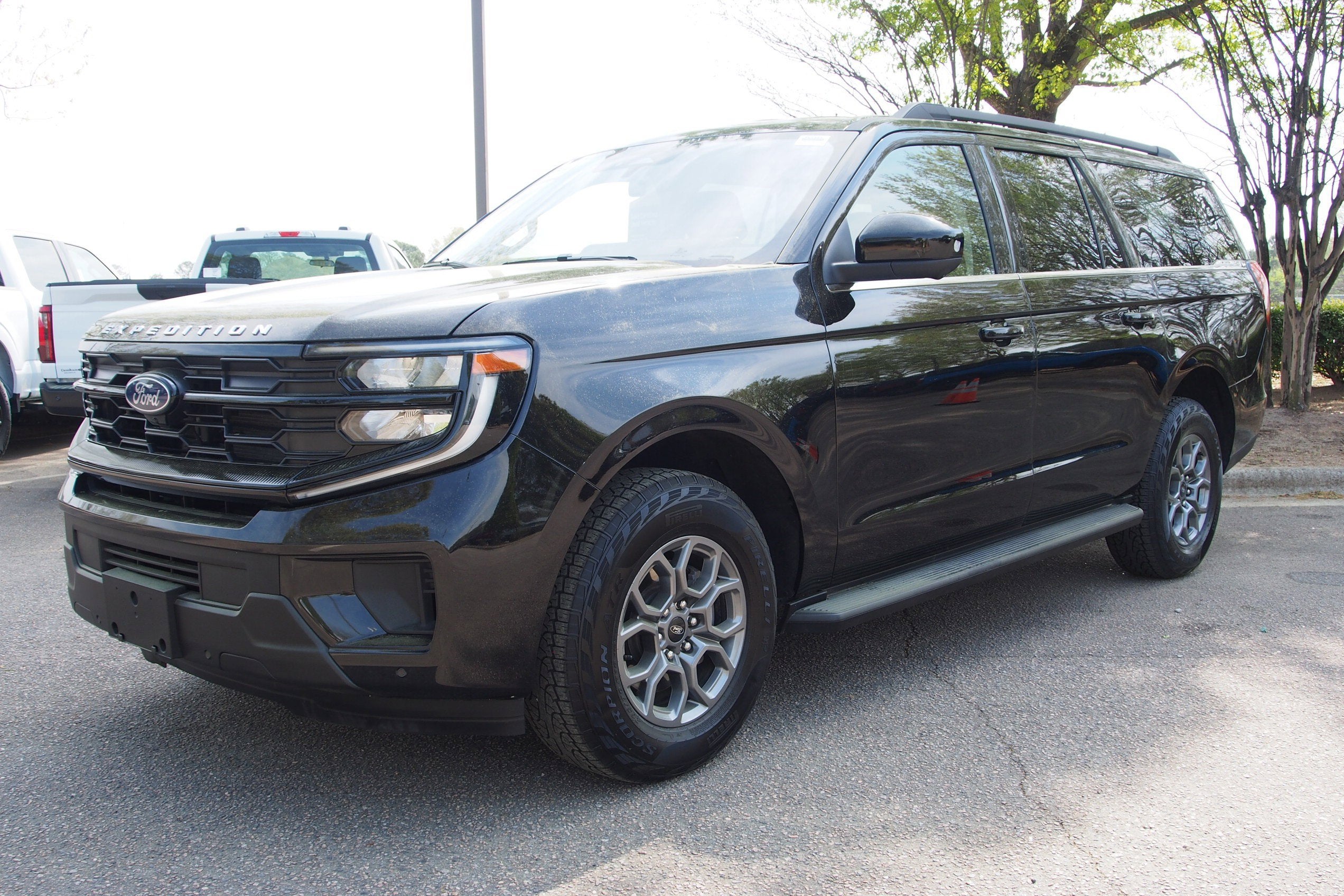 2025 Ford Expedition Max Active