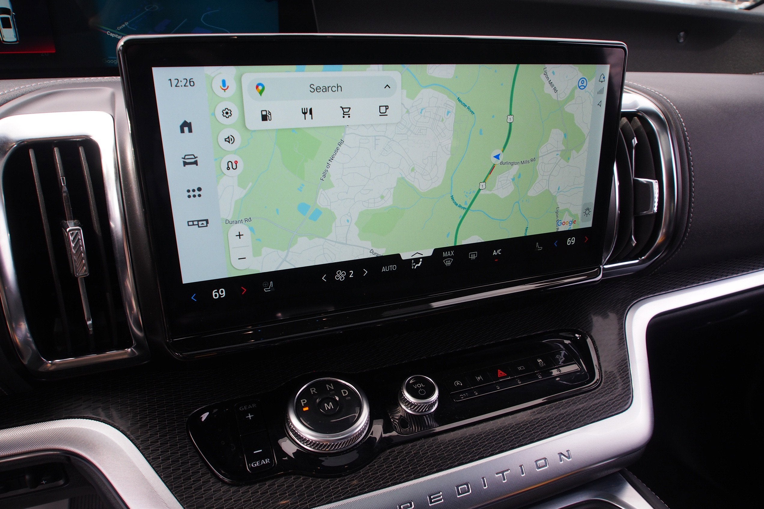 2025 Ford Expedition Platinum