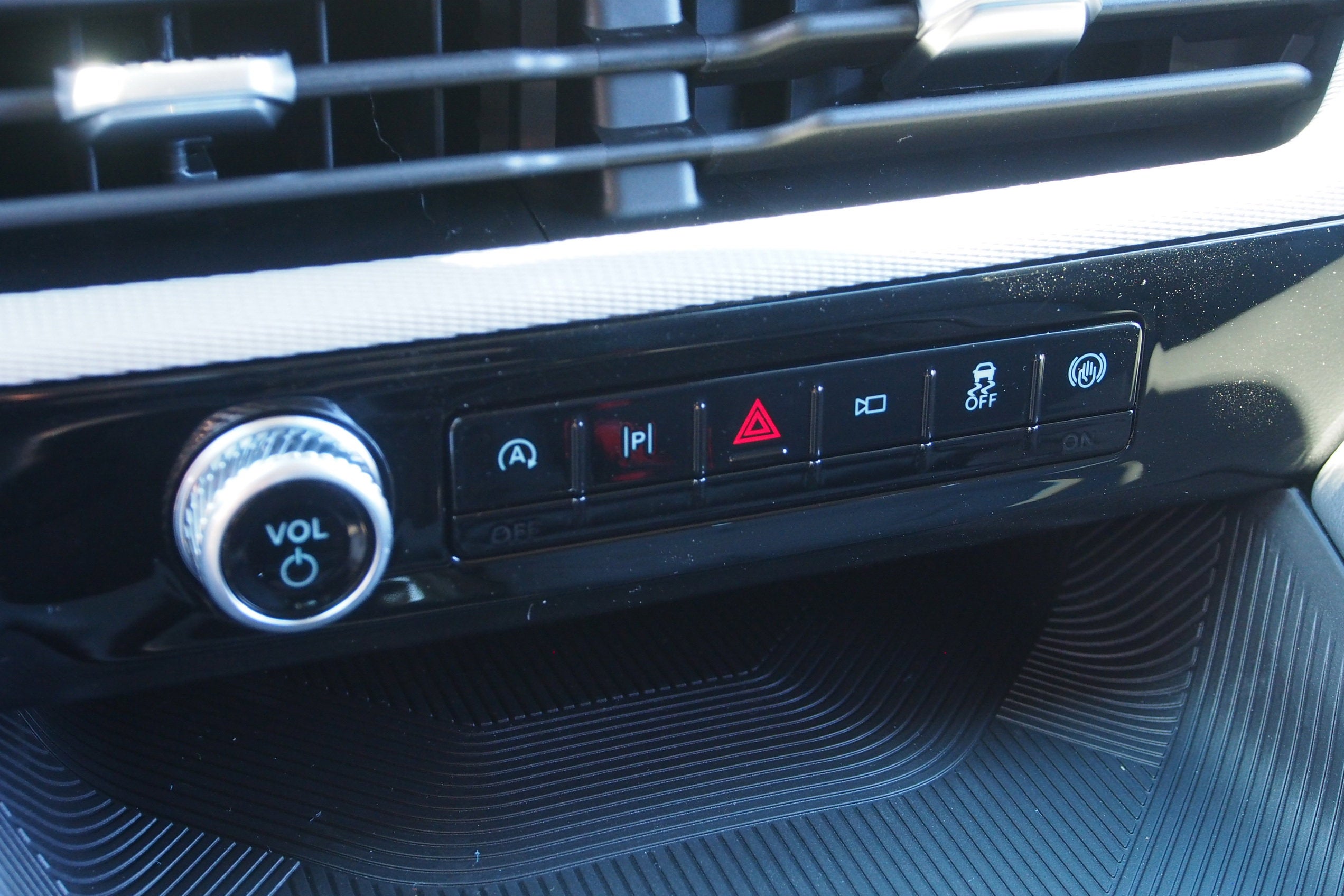 2026 Ford Explorer Active - Crossroads Courtesy Demo