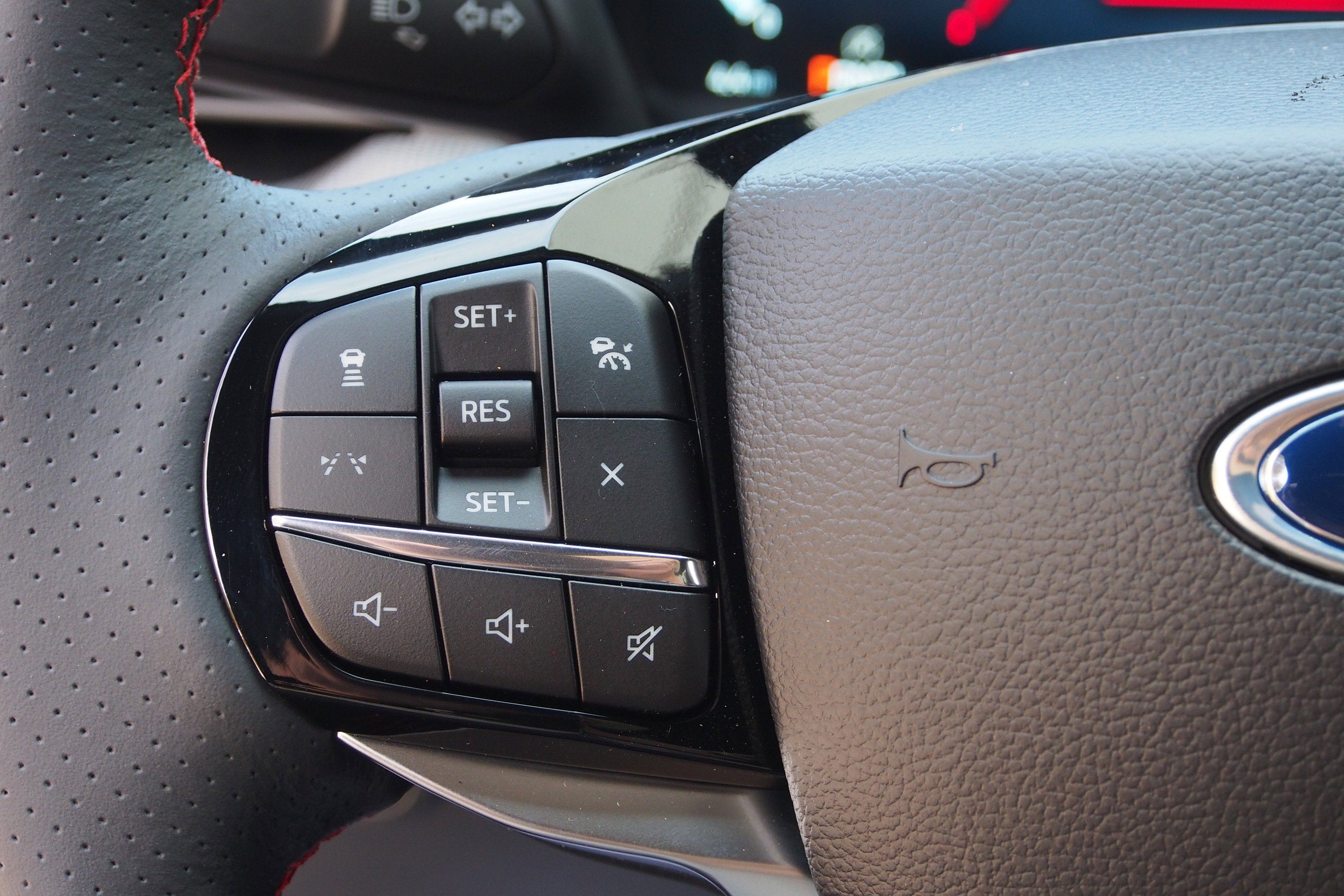 2026 Ford Explorer ST-Line - Crossroads Courtesy Demo