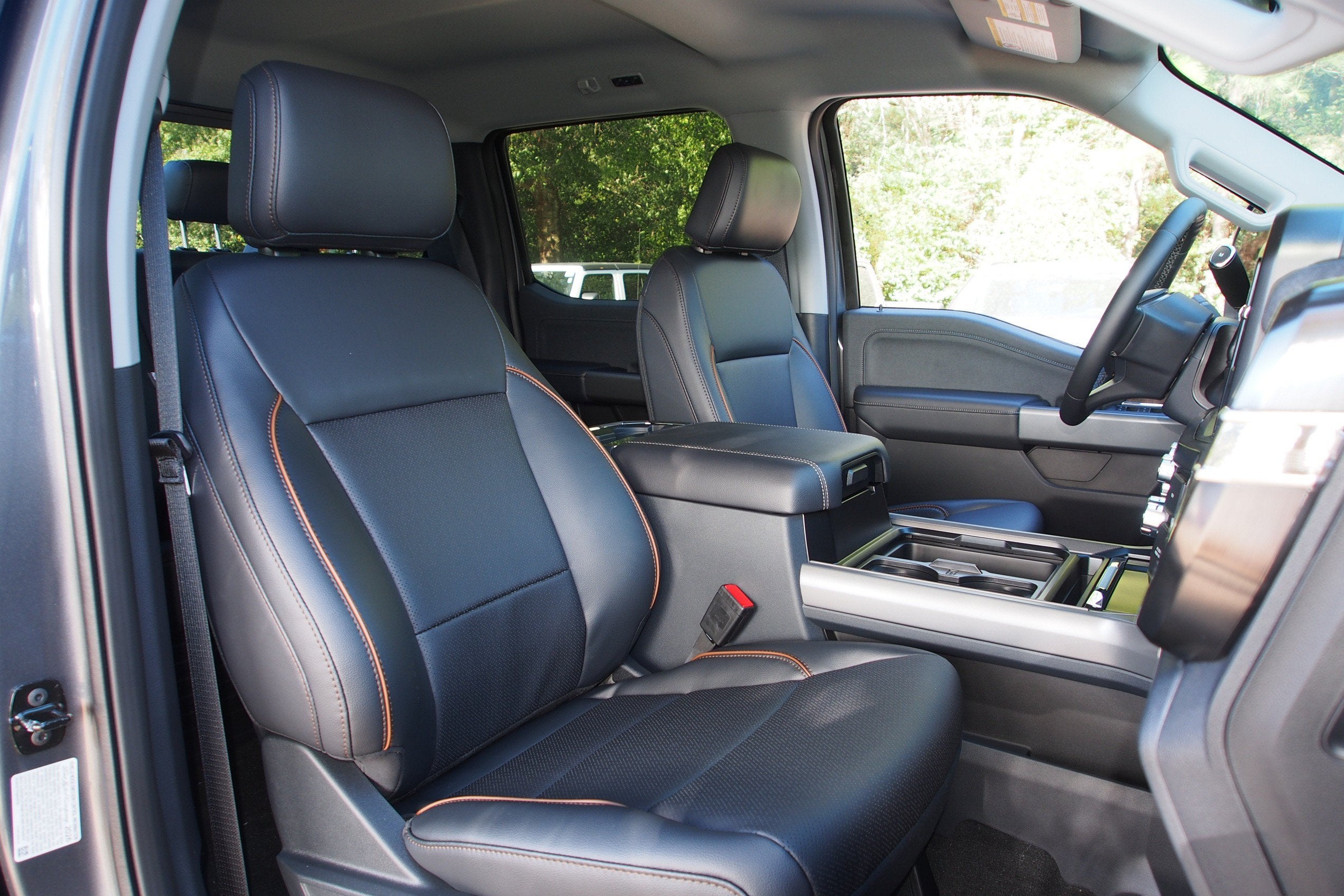 2027 Ford Super Duty F-250 SRW LARIAT