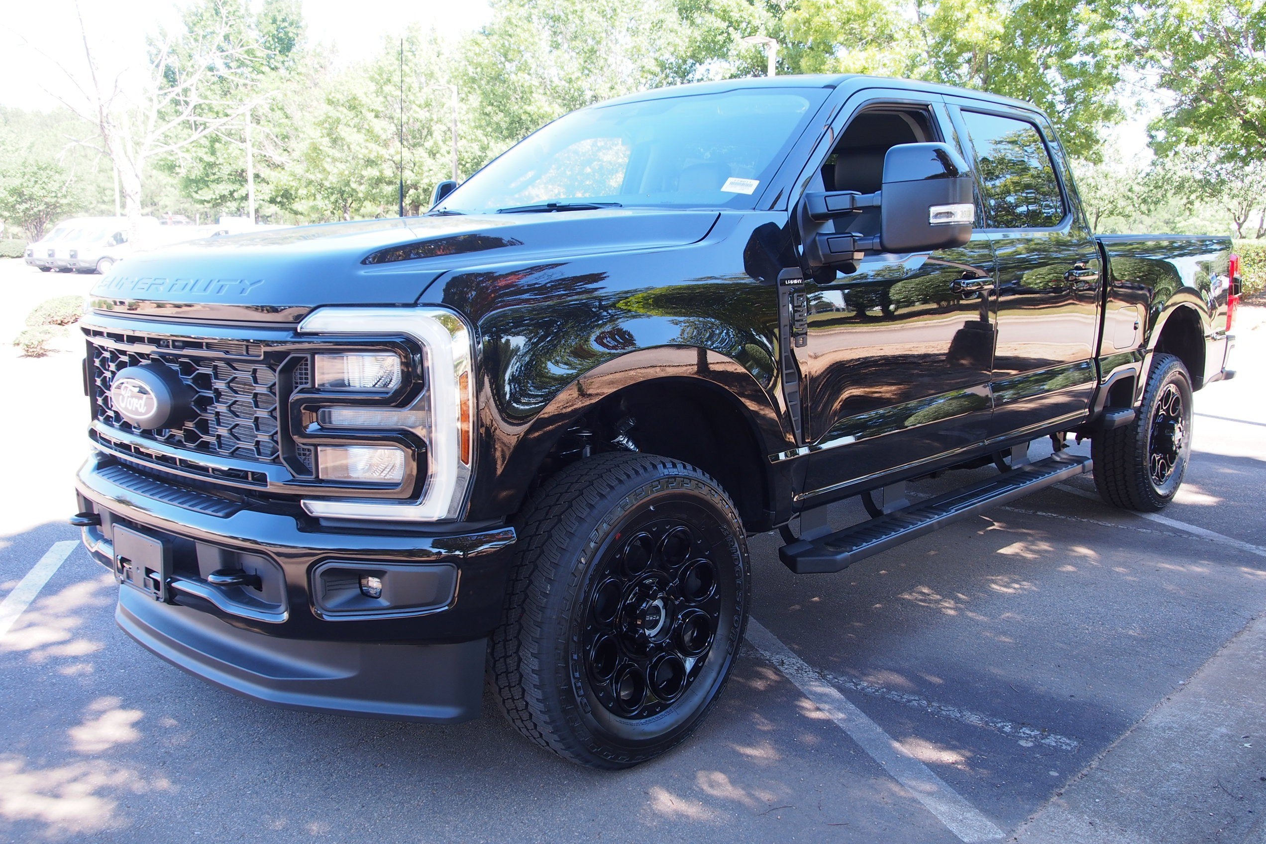 2027 Ford Super Duty F-250 SRW LARIAT