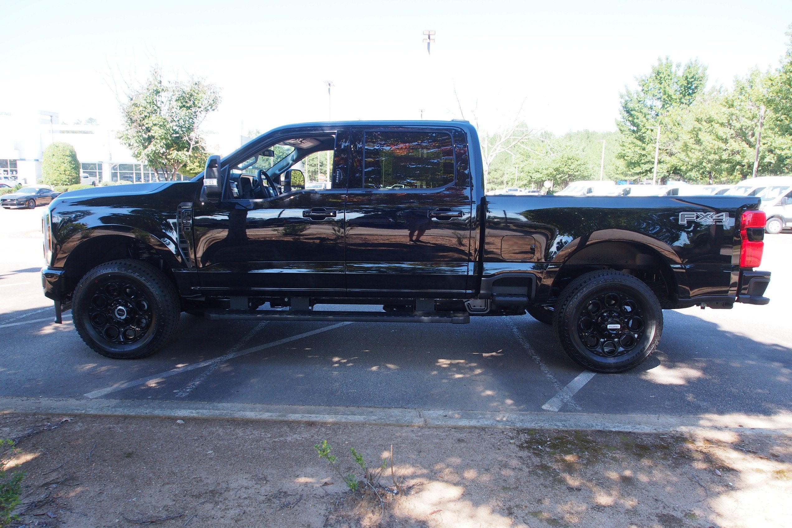 2027 Ford Super Duty F-250 SRW LARIAT