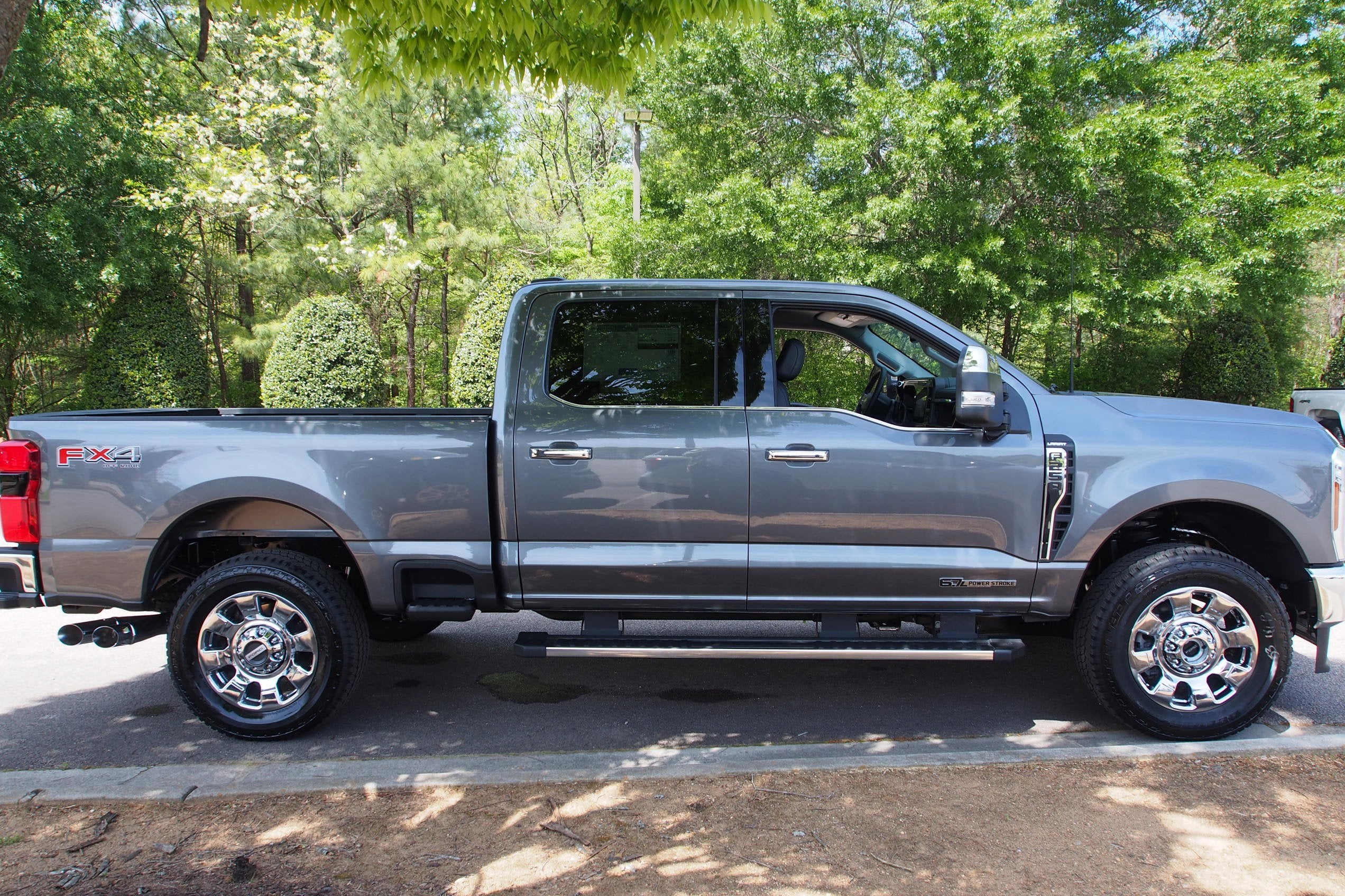 2026 Ford Super Duty F-250 SRW LARIAT
