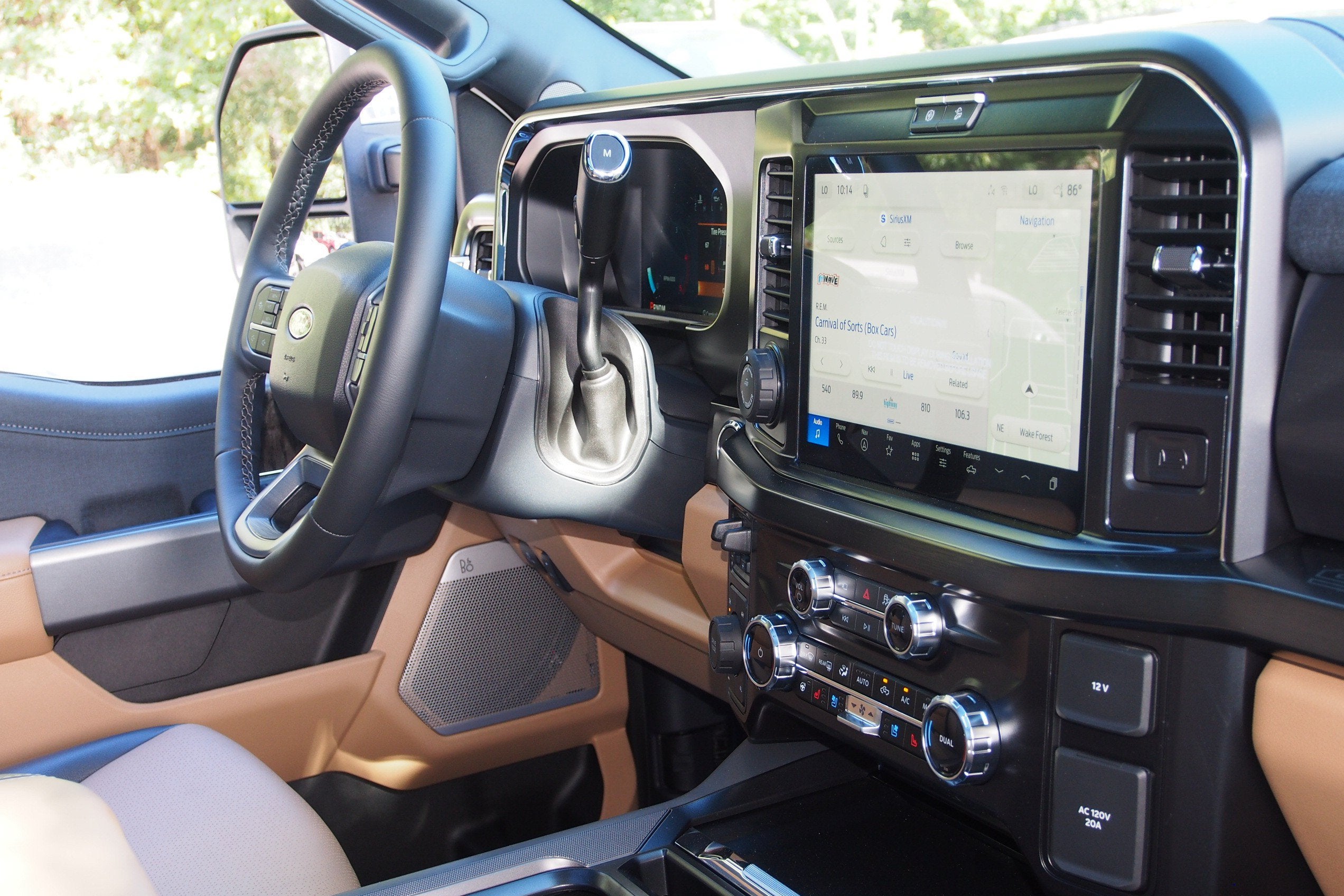 2027 Ford Super Duty F-350 SRW LARIAT