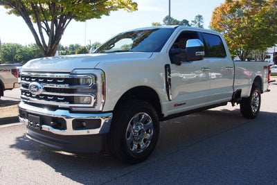 2027 Ford Super Duty F-350 SRW LARIAT