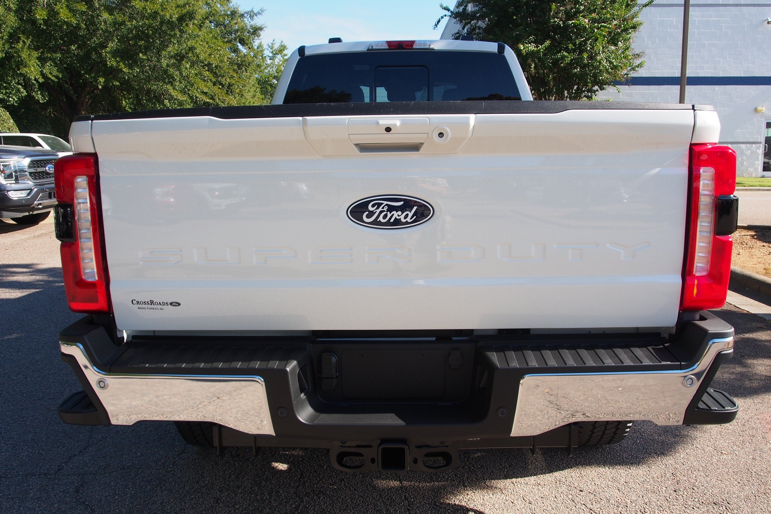 2027 Ford Super Duty F-350 SRW LARIAT