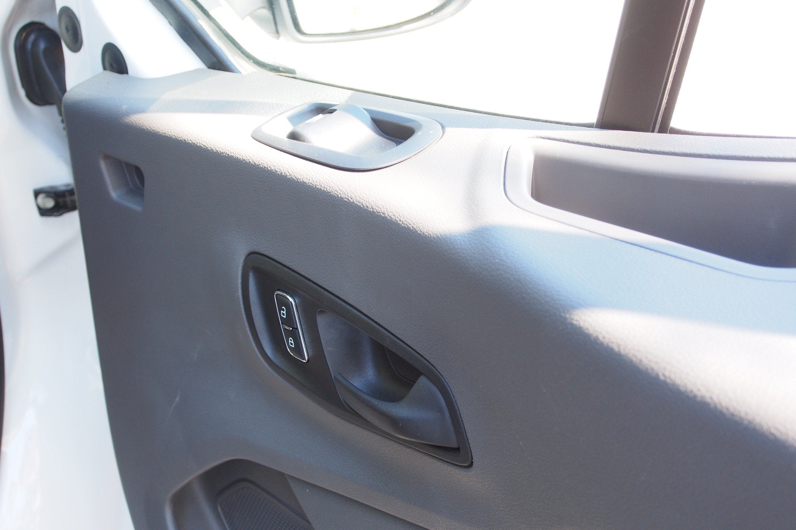 2025 Ford Transit Cargo Van Base