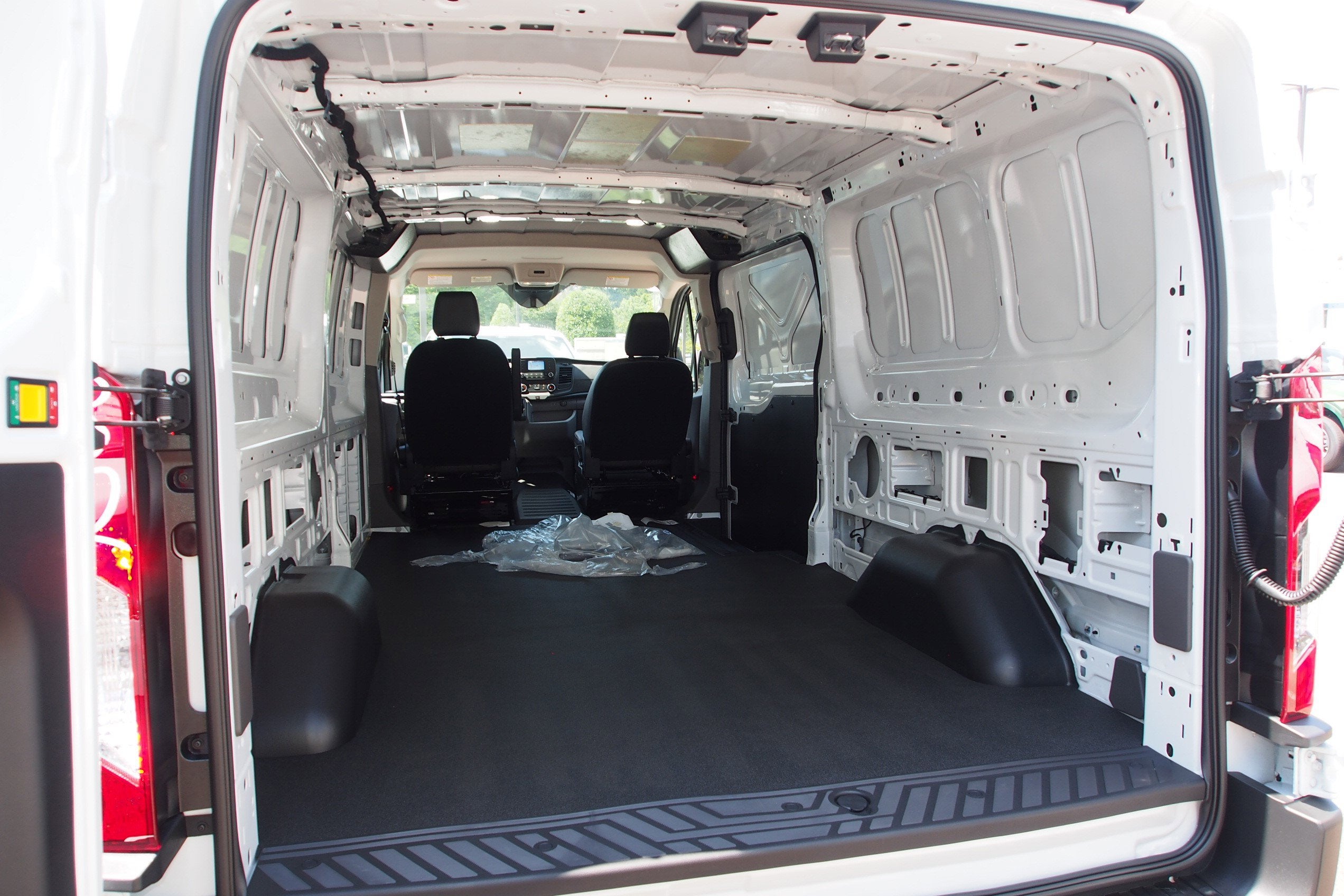 2025 Ford Transit Cargo Van Base