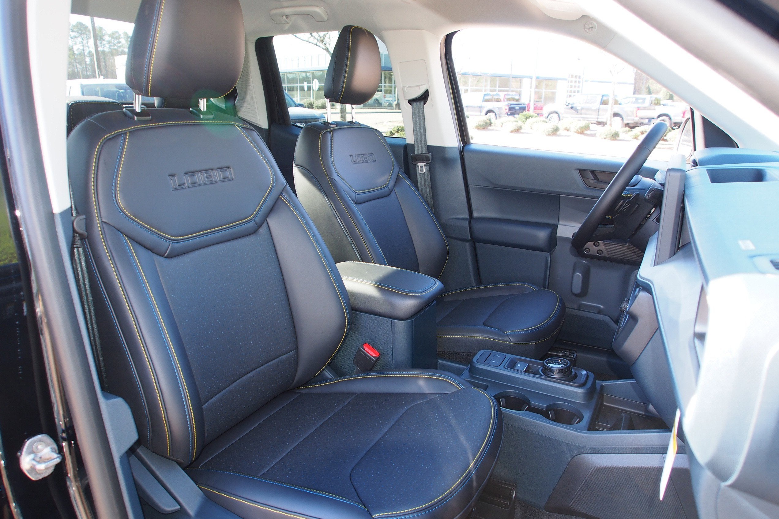 2026 Ford Maverick Lobo Standard