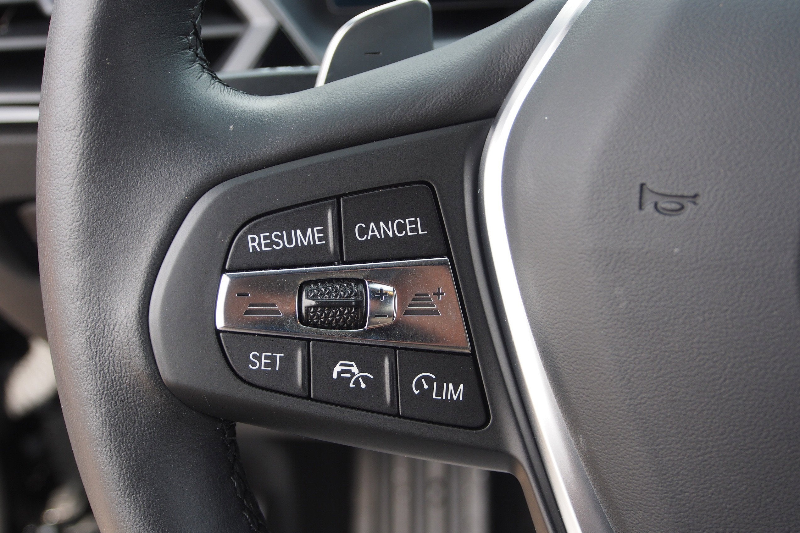 2023 BMW 2 Series 230i