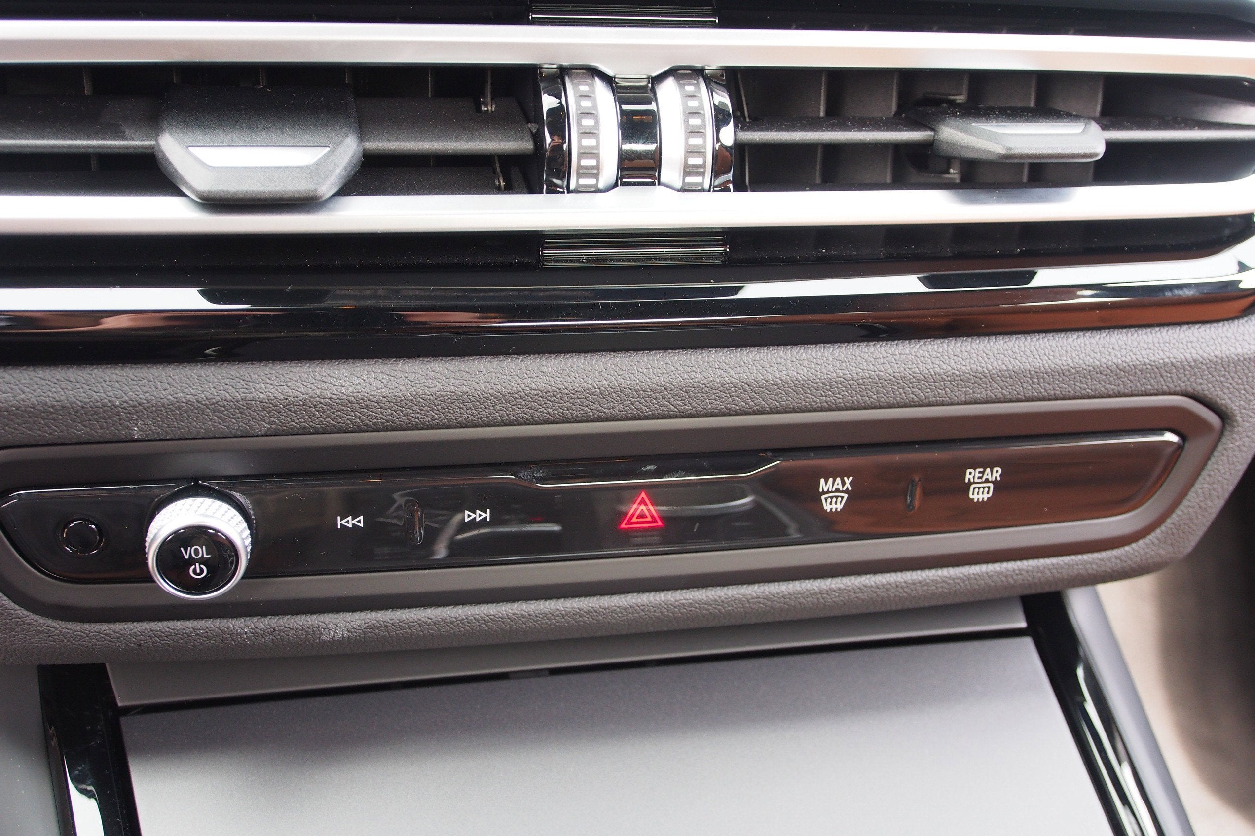 2023 BMW 2 Series 230i