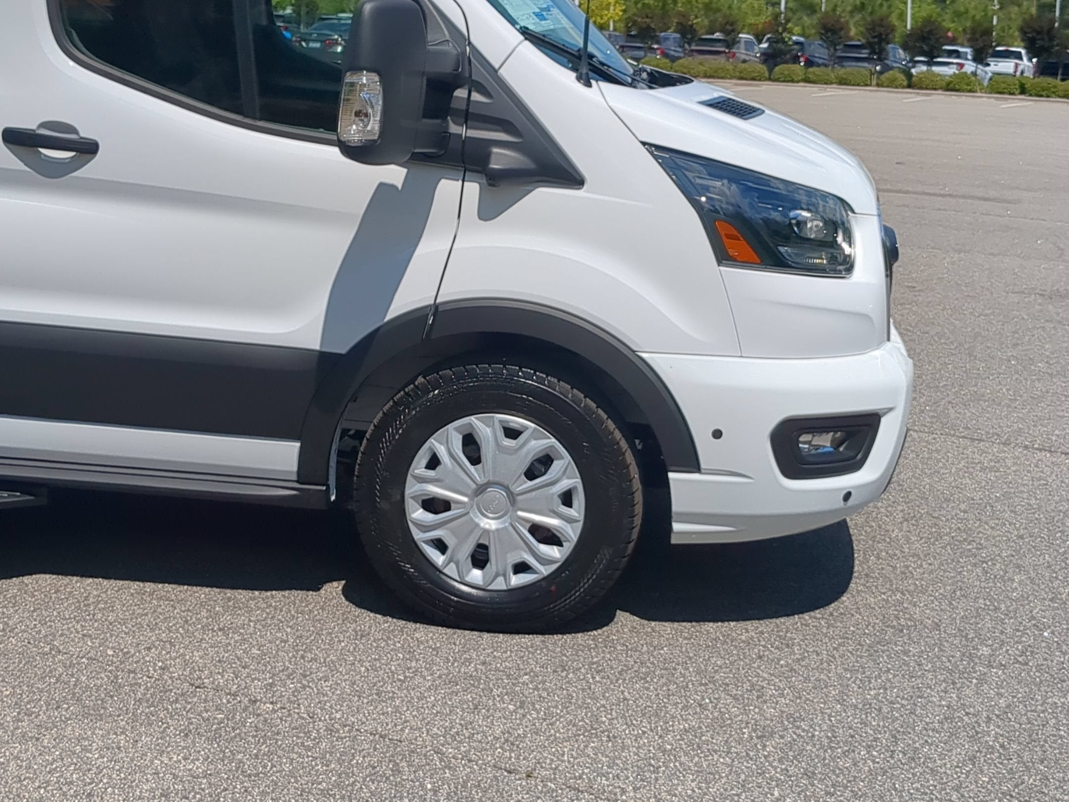 2026 Ford Transit Passenger Wagon XLT