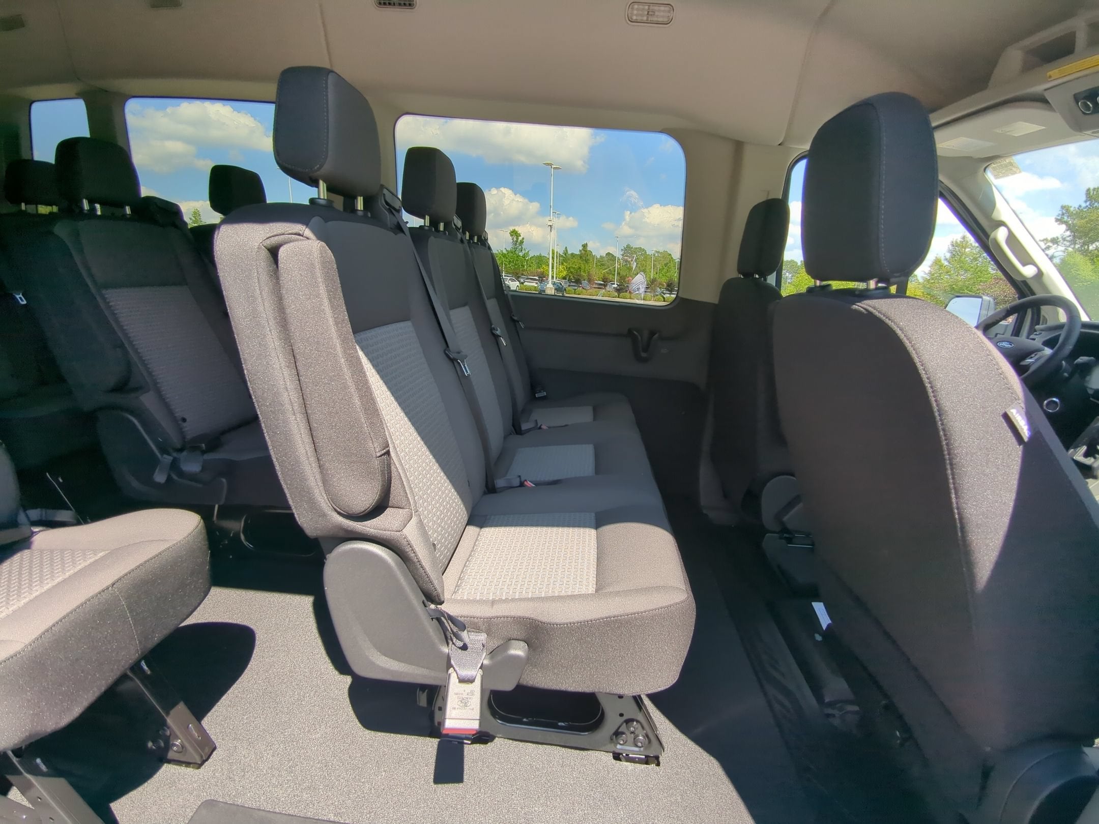 2026 Ford Transit Passenger Wagon XLT