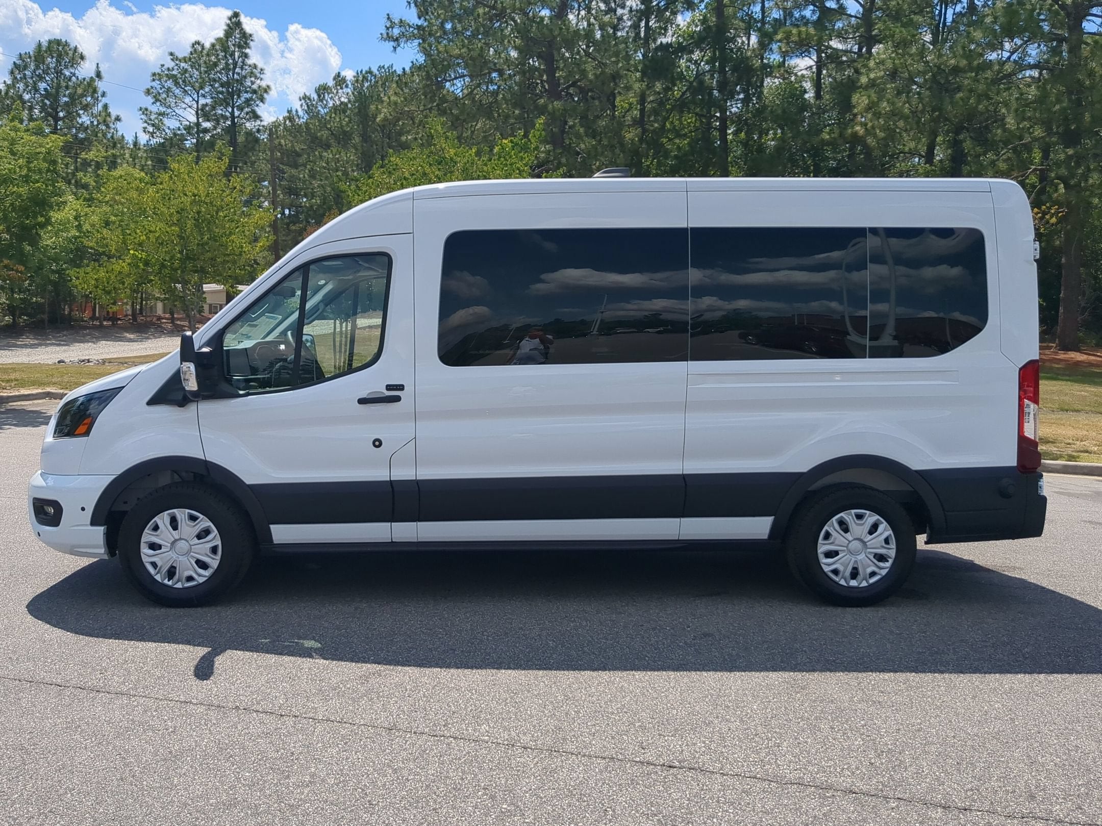 2026 Ford Transit Passenger Wagon XLT