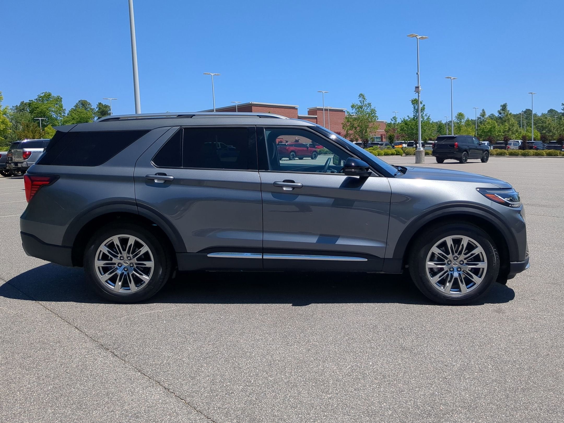 2026 Ford Explorer Platinum - Crossroads Courtesy Demo