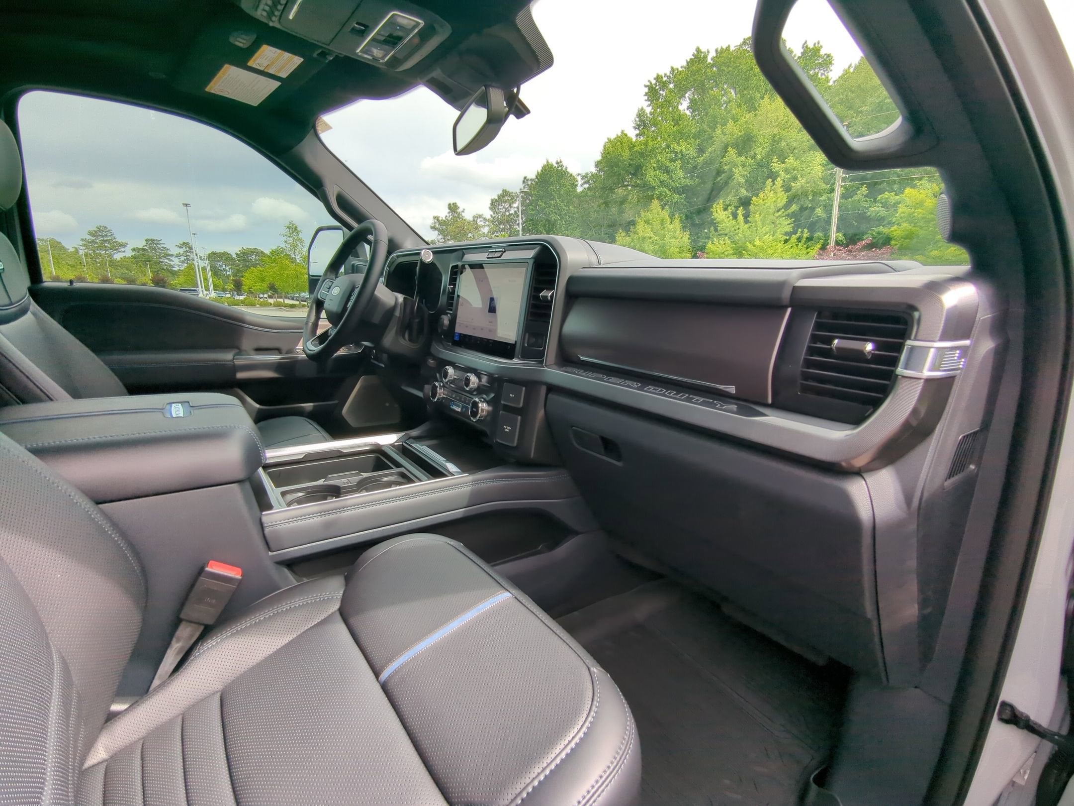 2026 Ford Super Duty F-350 SRW Platinum