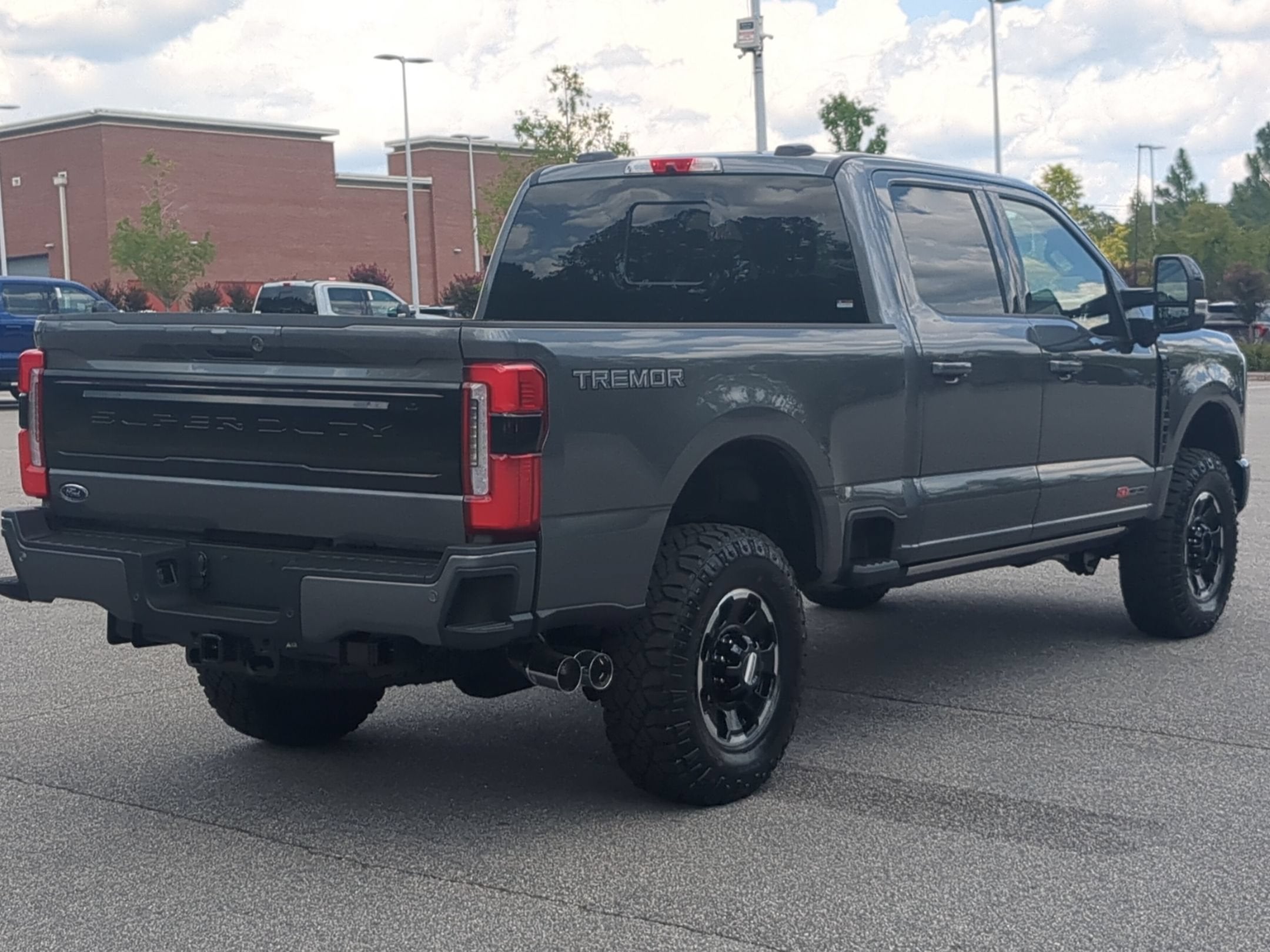 2026 Ford Super Duty F-350 SRW Platinum