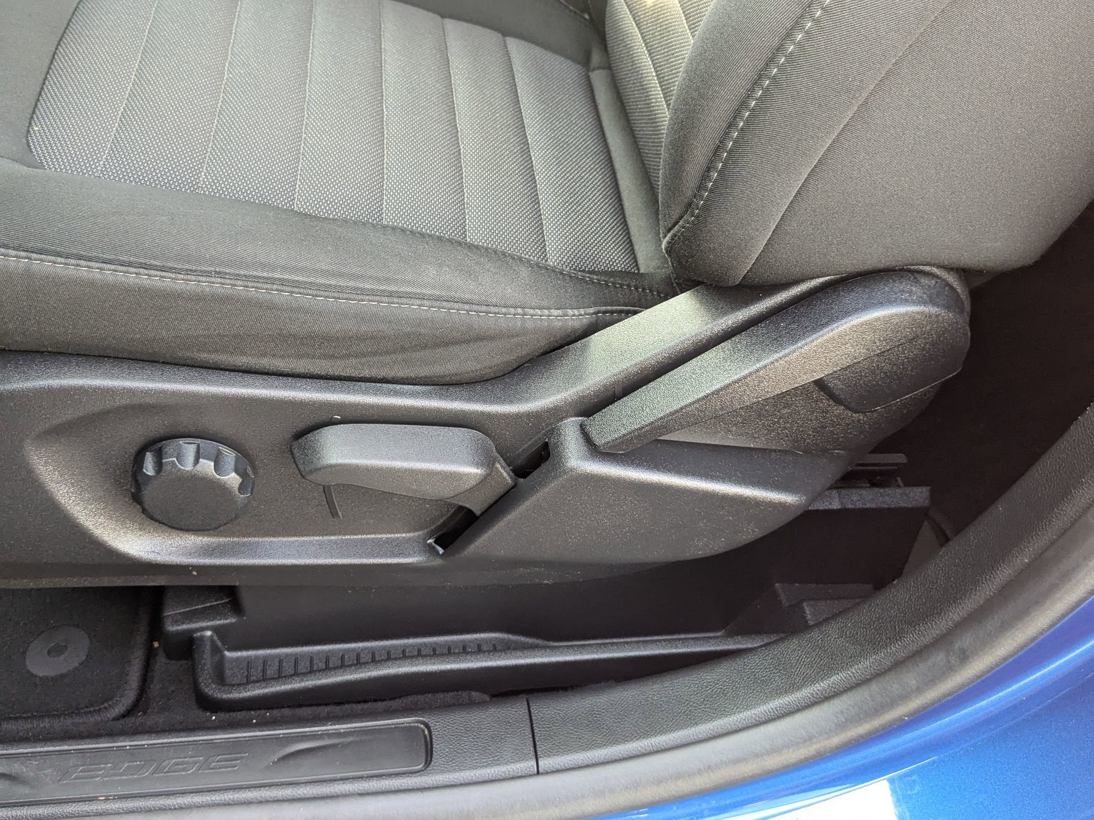 2023 Ford Edge SE