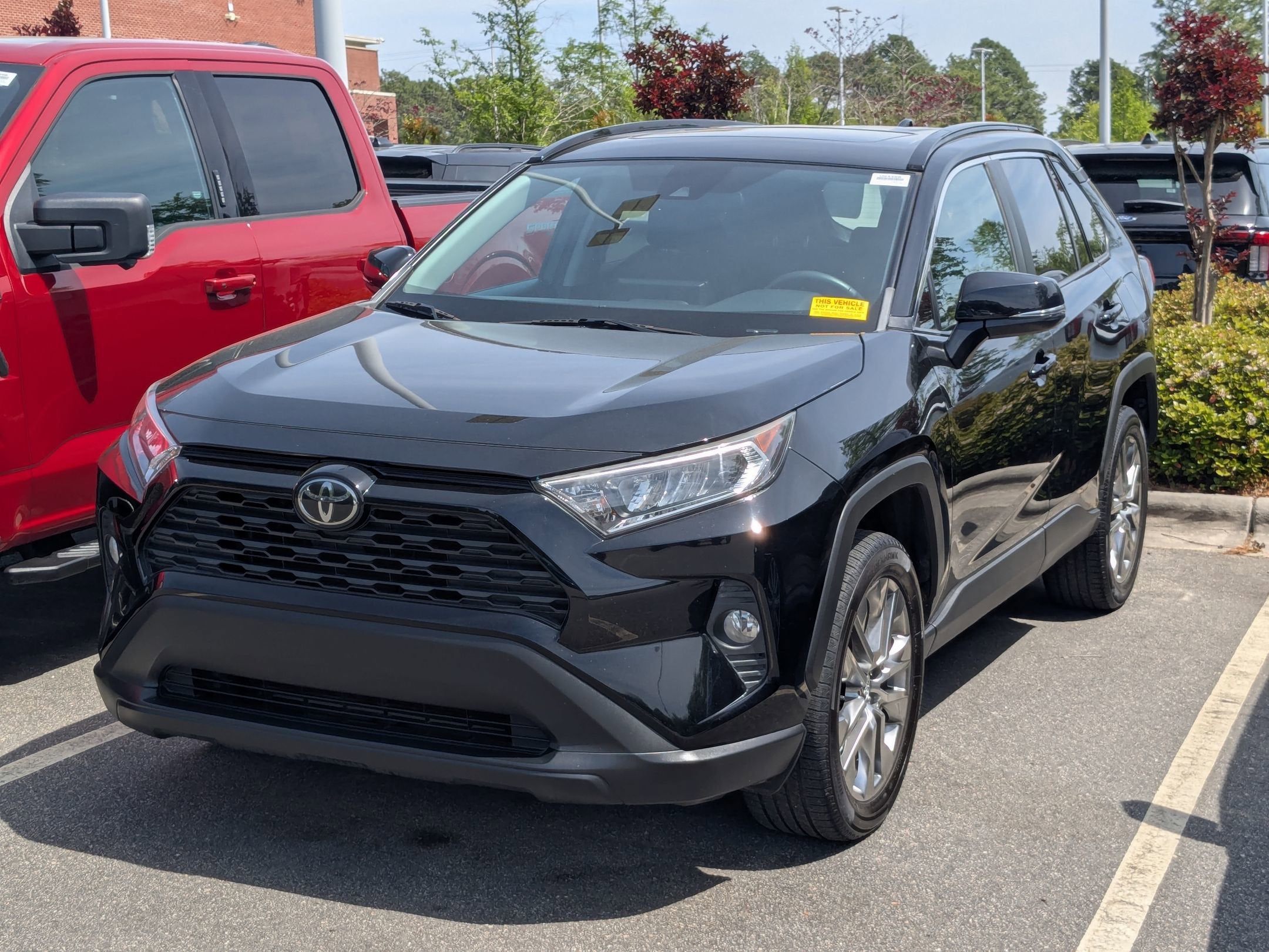 2020 Toyota RAV4 XLE Premium