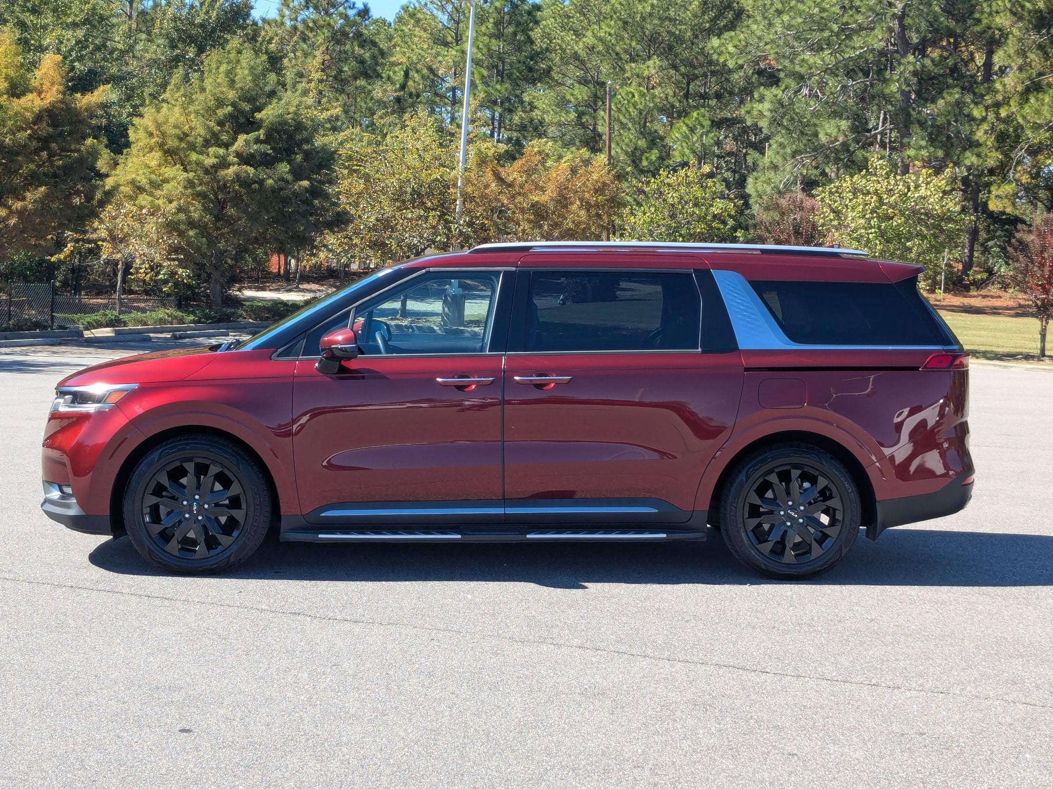 2023 Kia Carnival SX