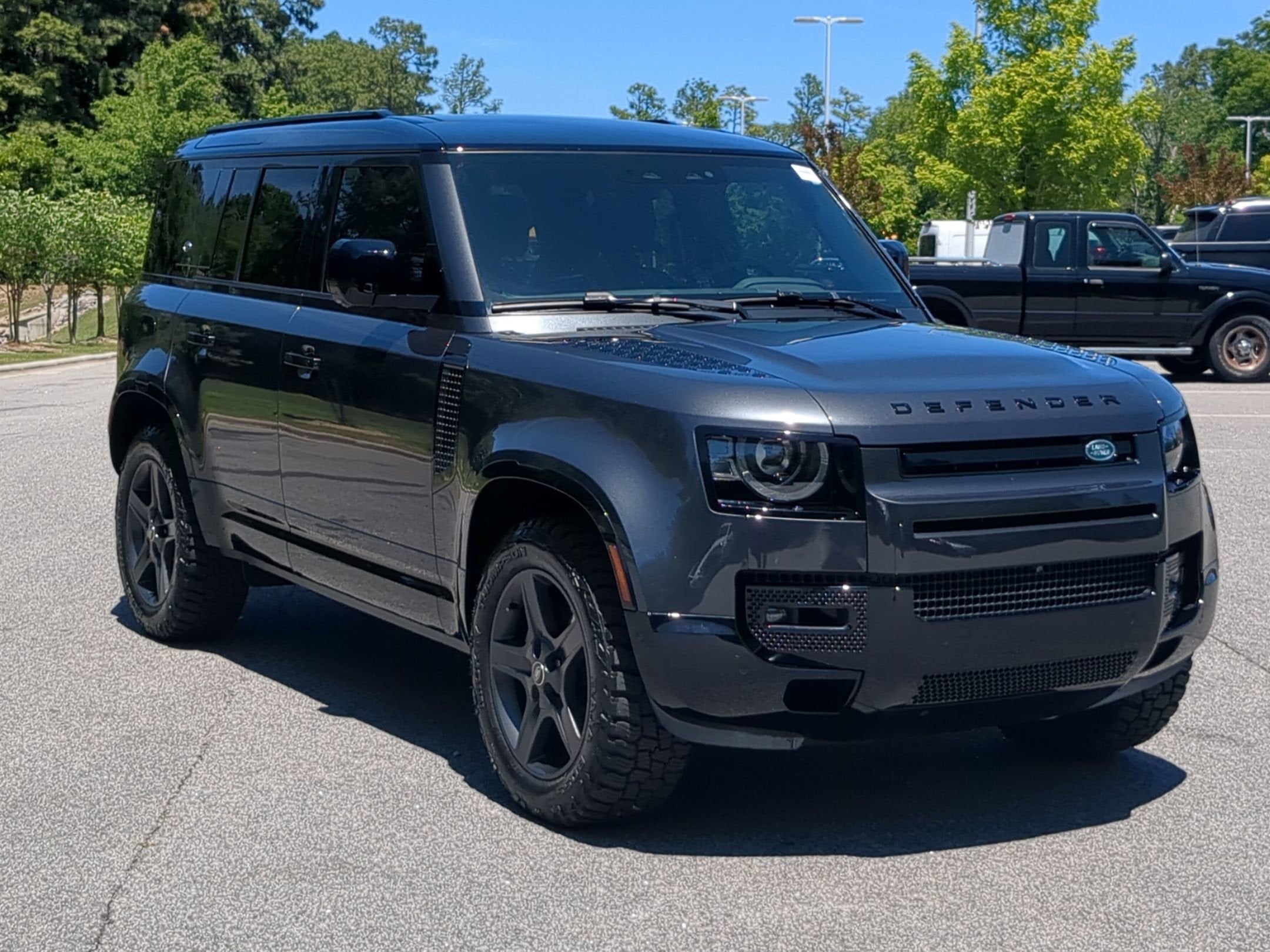 2024 Land Rover Defender X-Dynamic SE