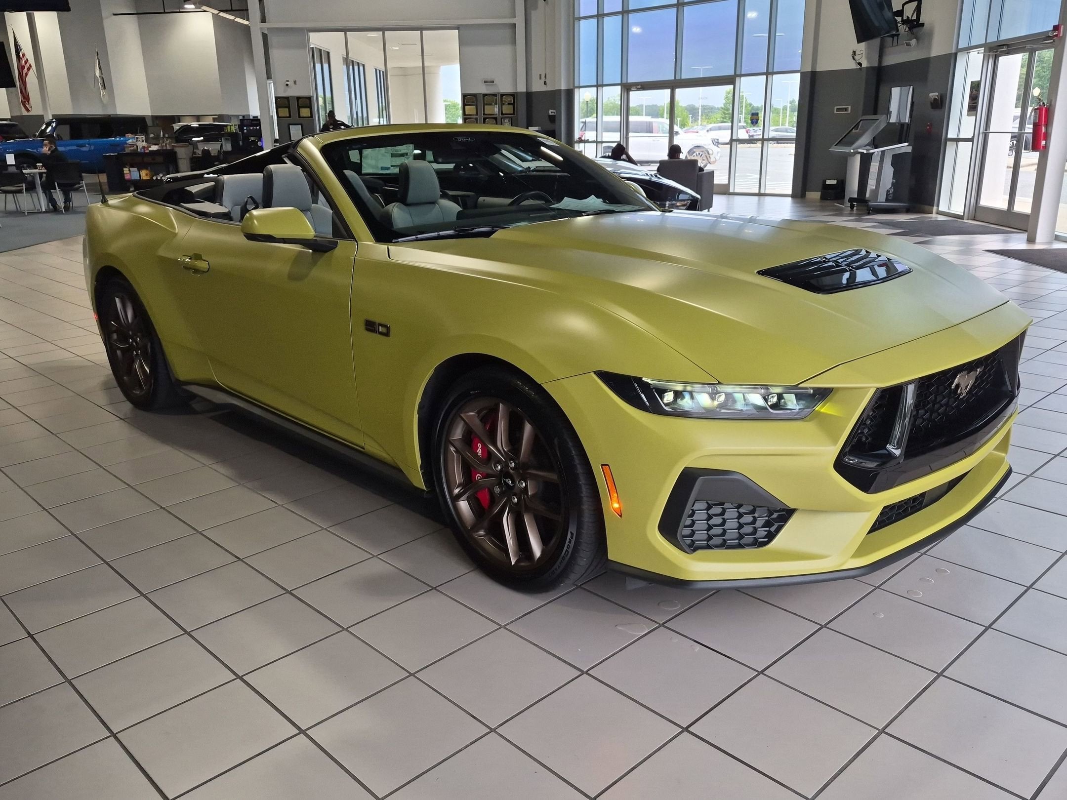 2025 Ford Mustang GT Premium