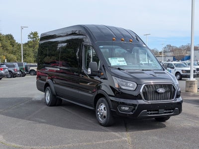 2026 Ford Transit Passenger Wagon XLT