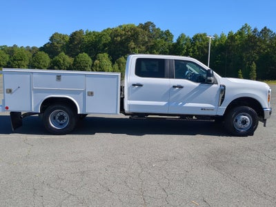 2026 Ford Super Duty F-350 DRW Base