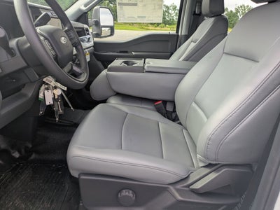 2025 Ford Super Duty F-350 DRW XL