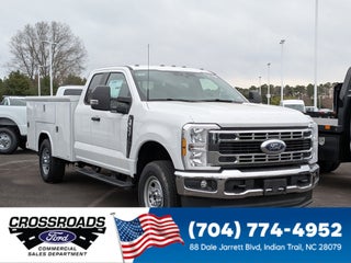2025 Ford Super Duty F-350 SRW Reading Body XL