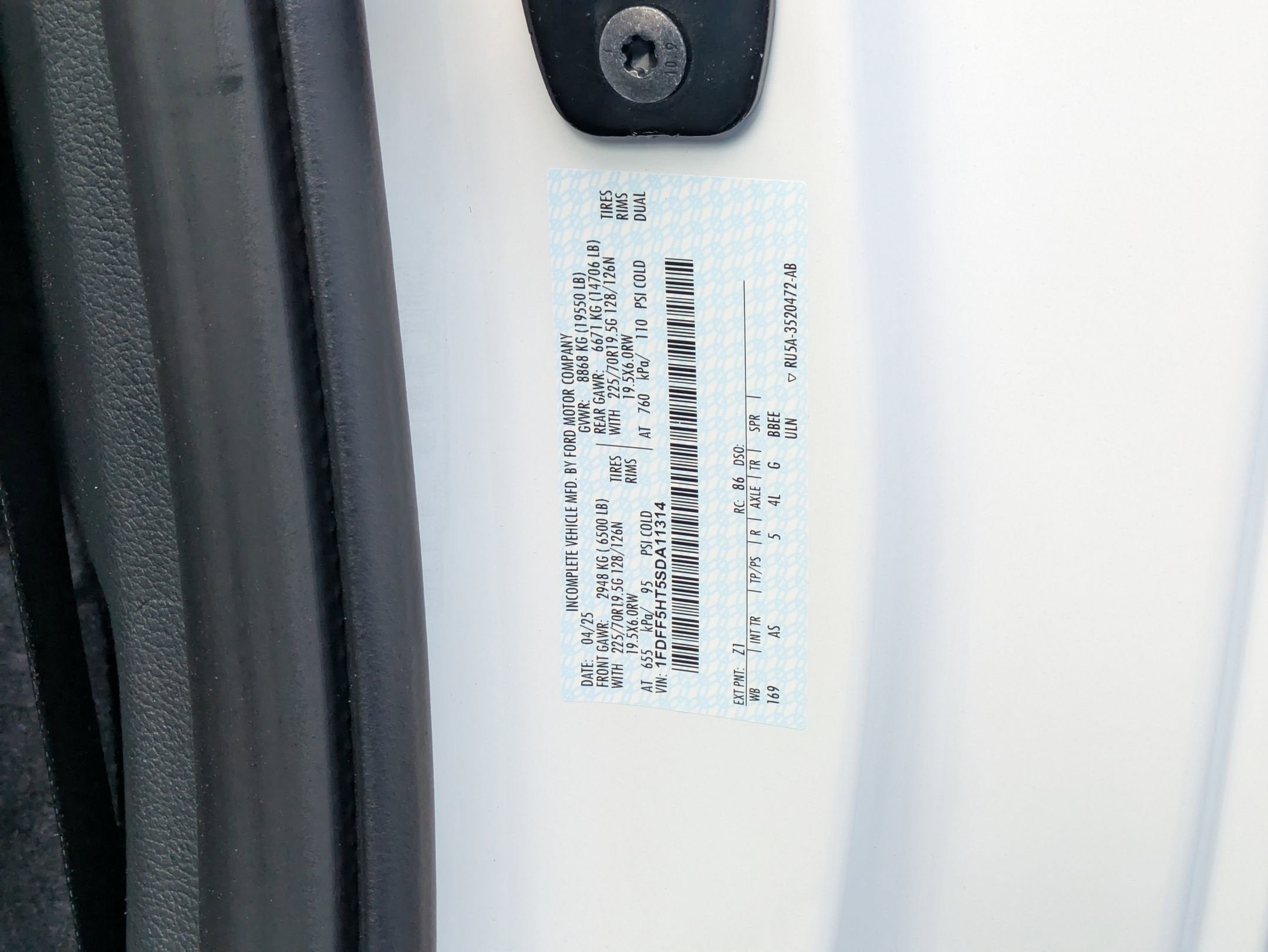 2025 Ford Super Duty F-550 DRW XL