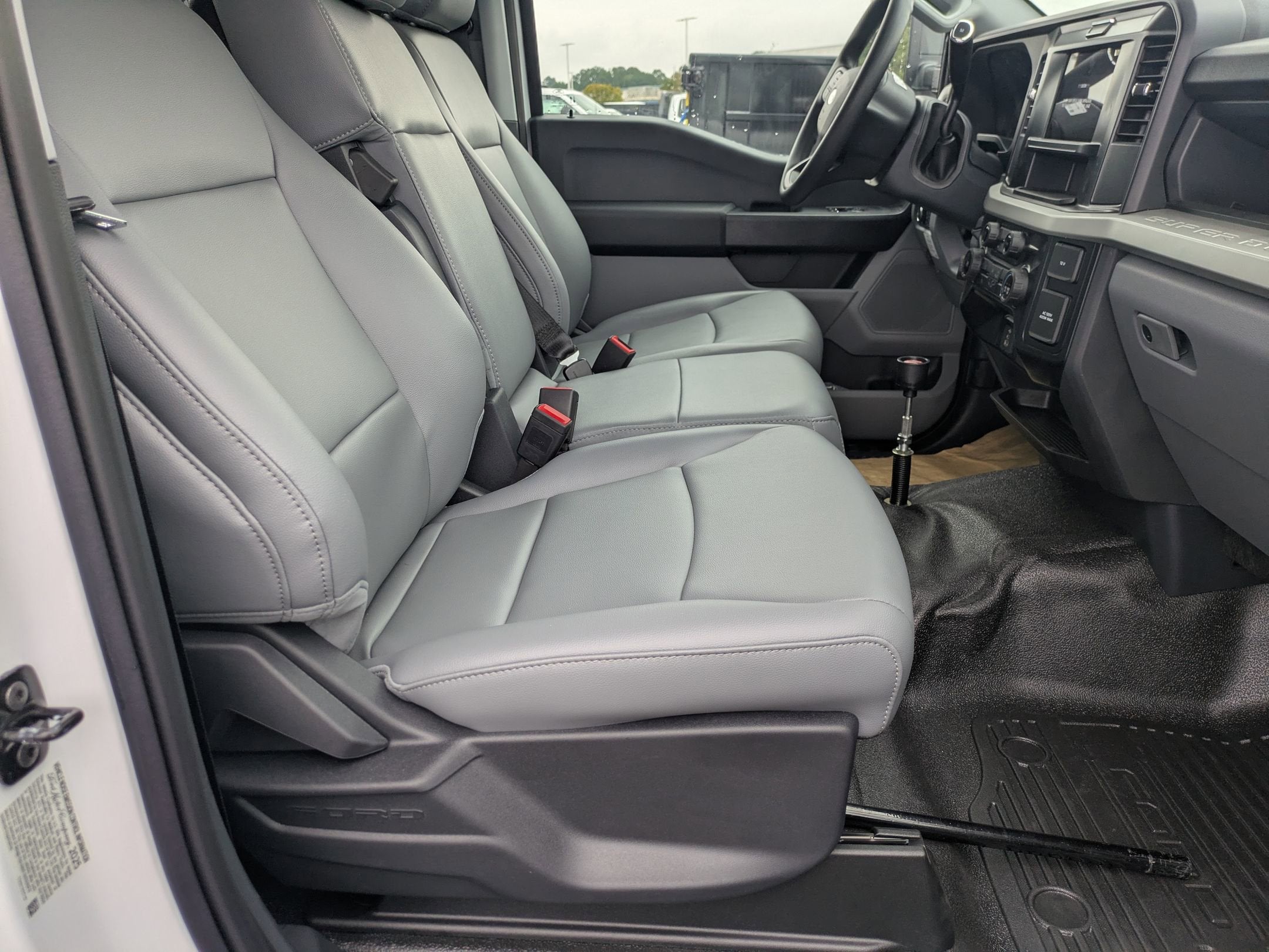 2025 Ford Super Duty F-600 DRW XL