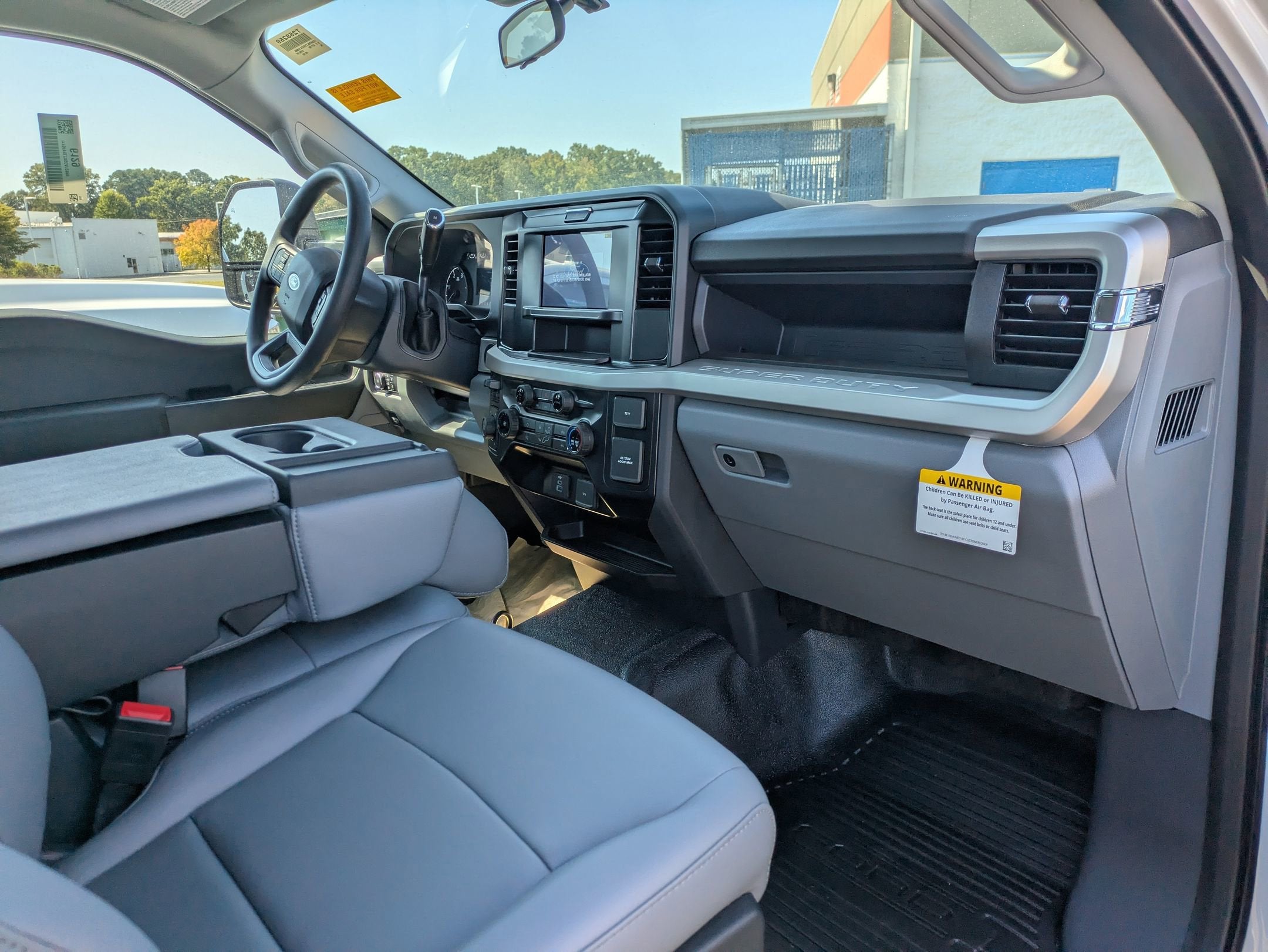 2025 Ford Super Duty F-600 DRW XL