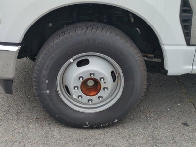 2026 Ford Super Duty F-350 DRW Base