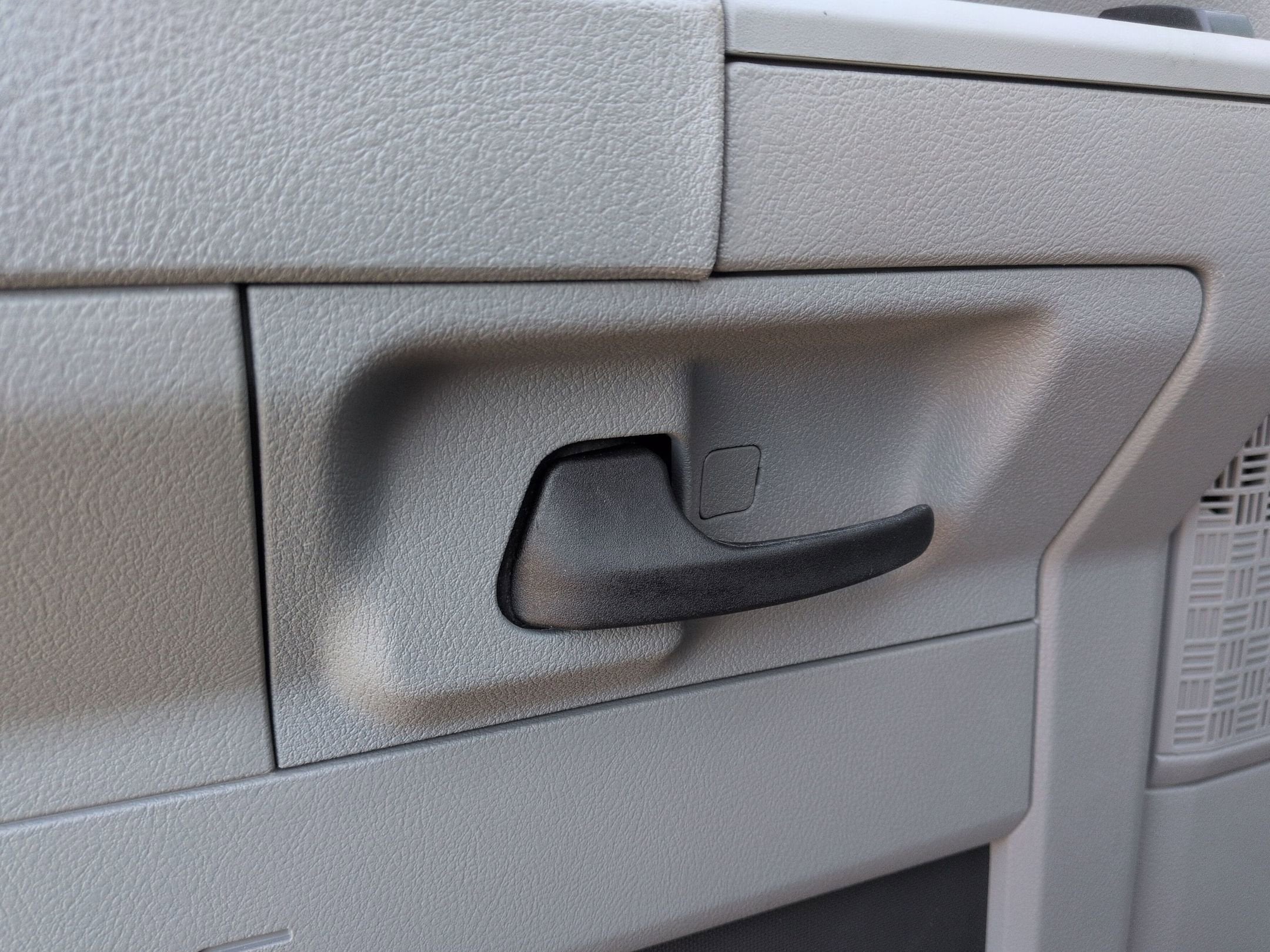 2026 Ford E-Series Cutaway Base