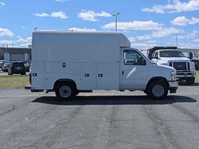 2026 Ford E-Series Cutaway Base