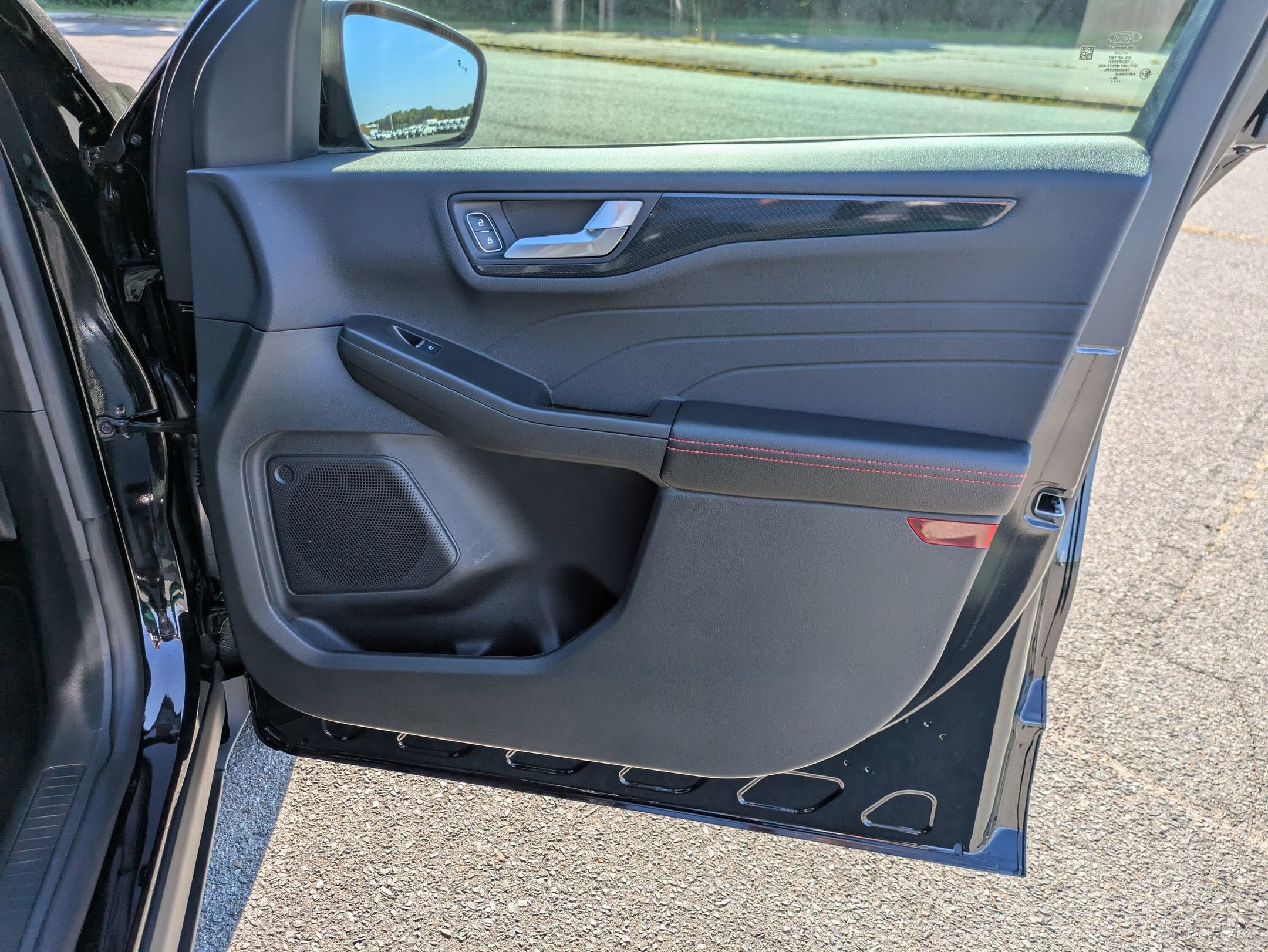 2025 Ford Escape ST-Line - Crossroads Courtesy Demo