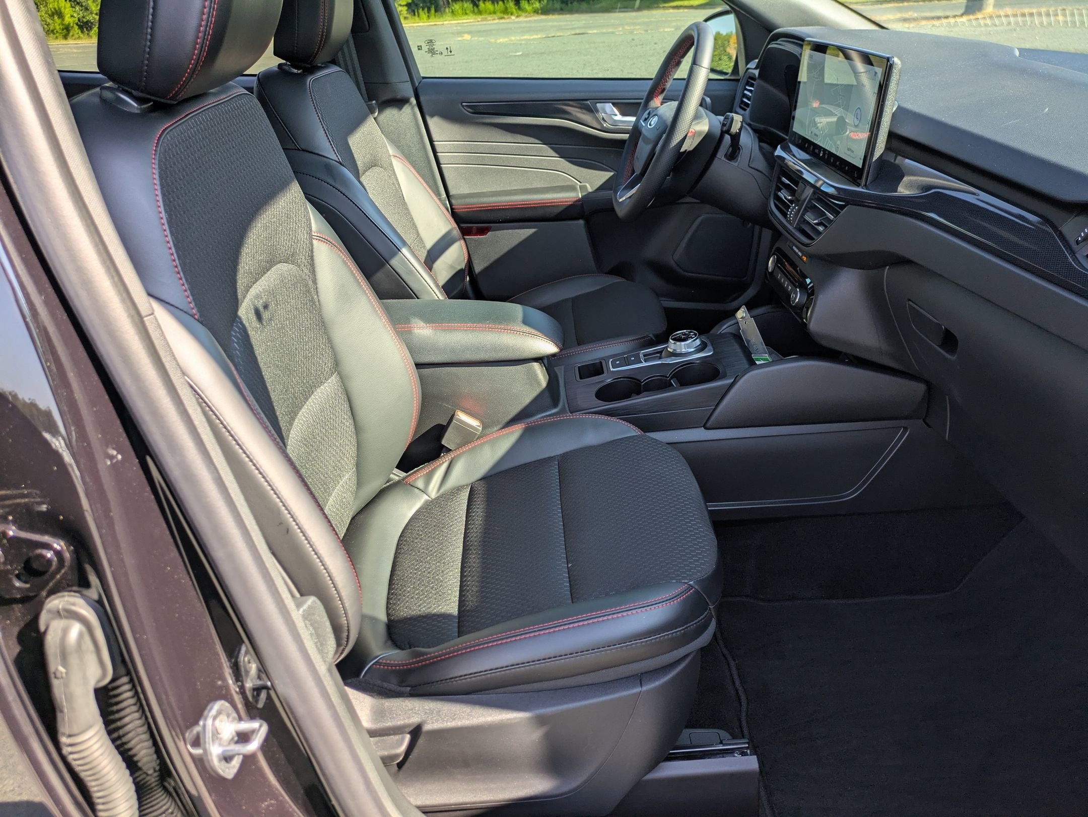 2025 Ford Escape ST-Line - Crossroads Courtesy Demo