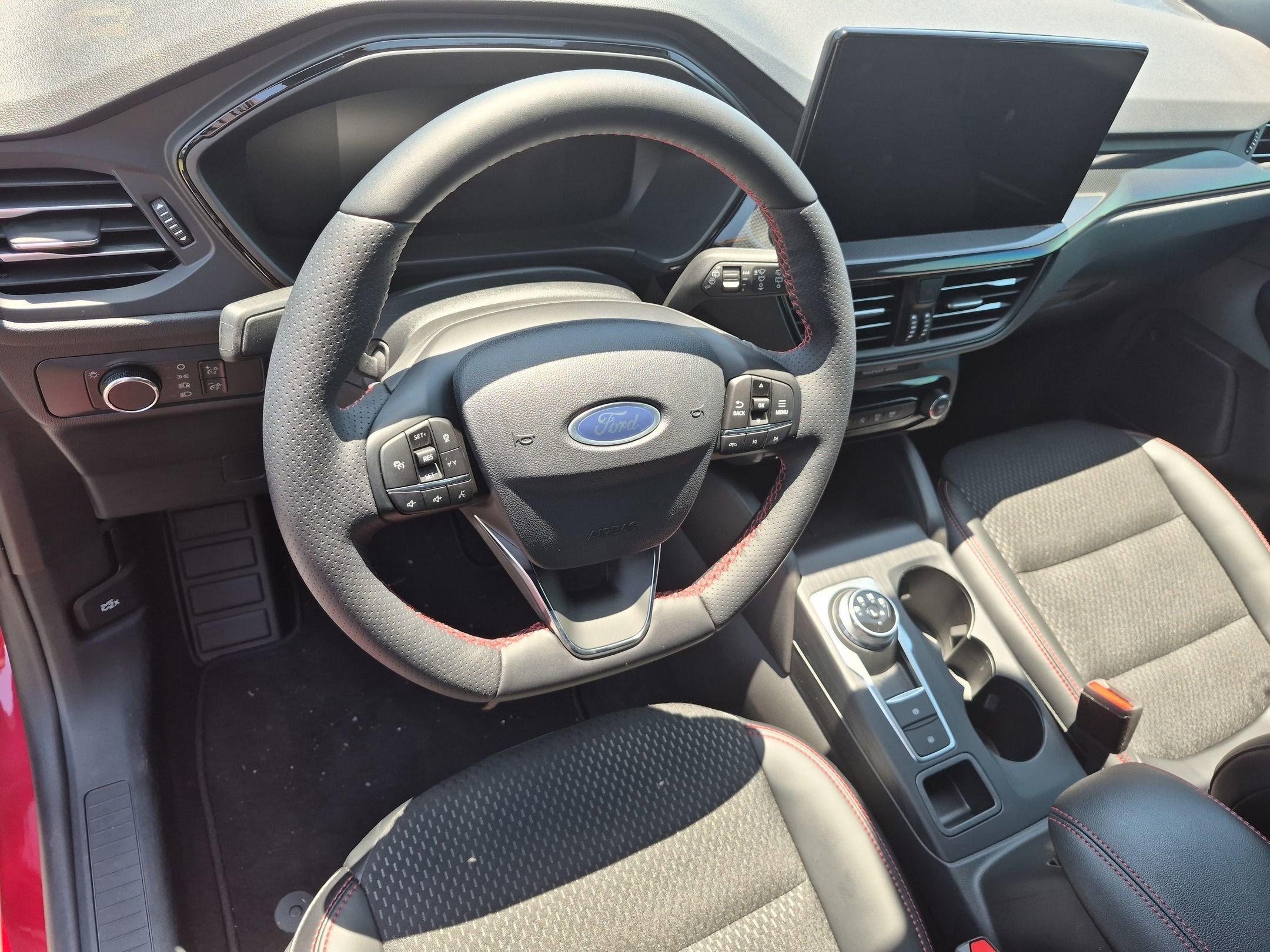 2025 Ford Escape ST-Line - Crossroads Courtesy Demo