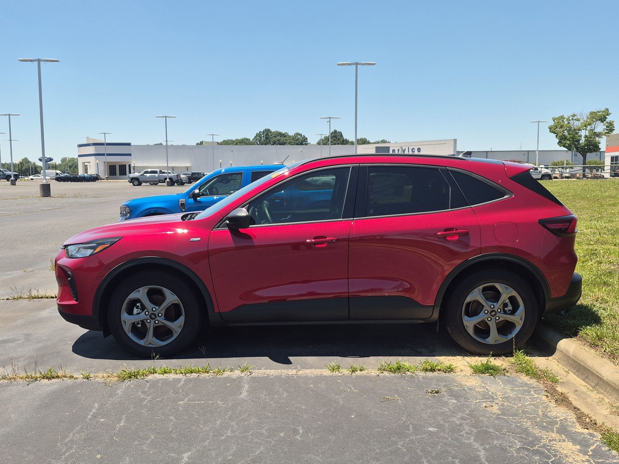 2025 Ford Escape ST-Line - Crossroads Courtesy Demo