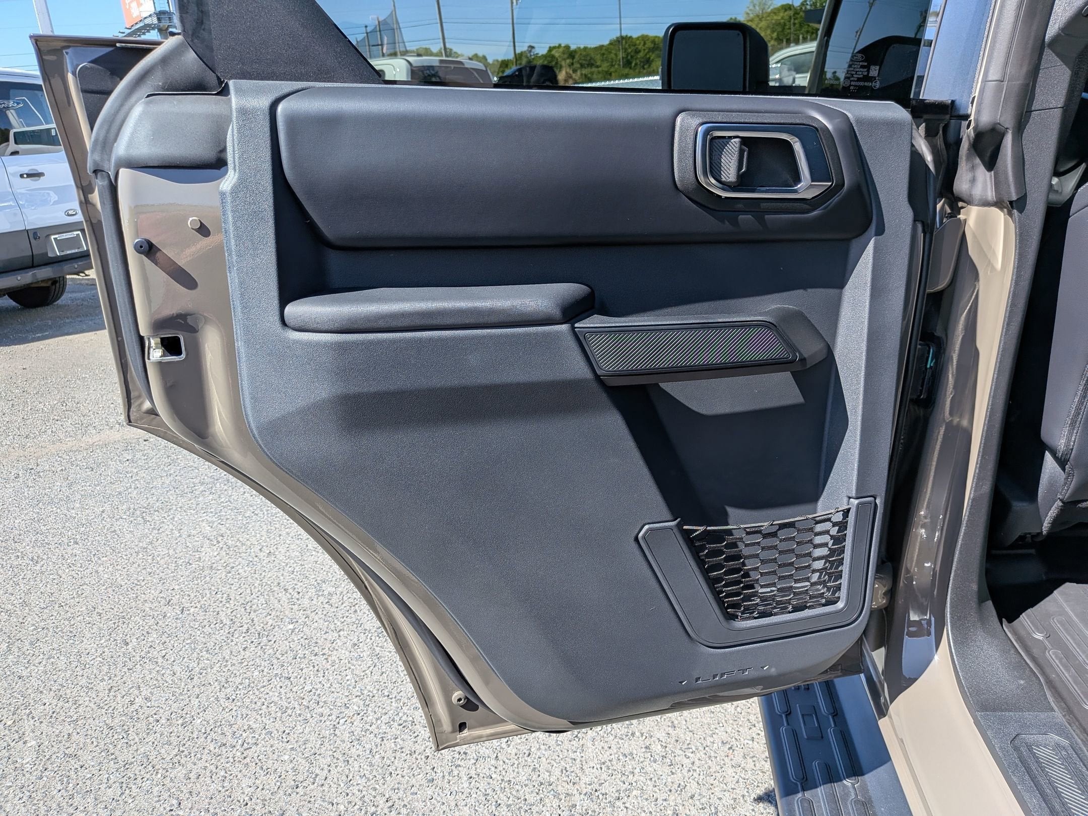 2025 Ford Bronco Outer Banks Custom Wheels / Lift