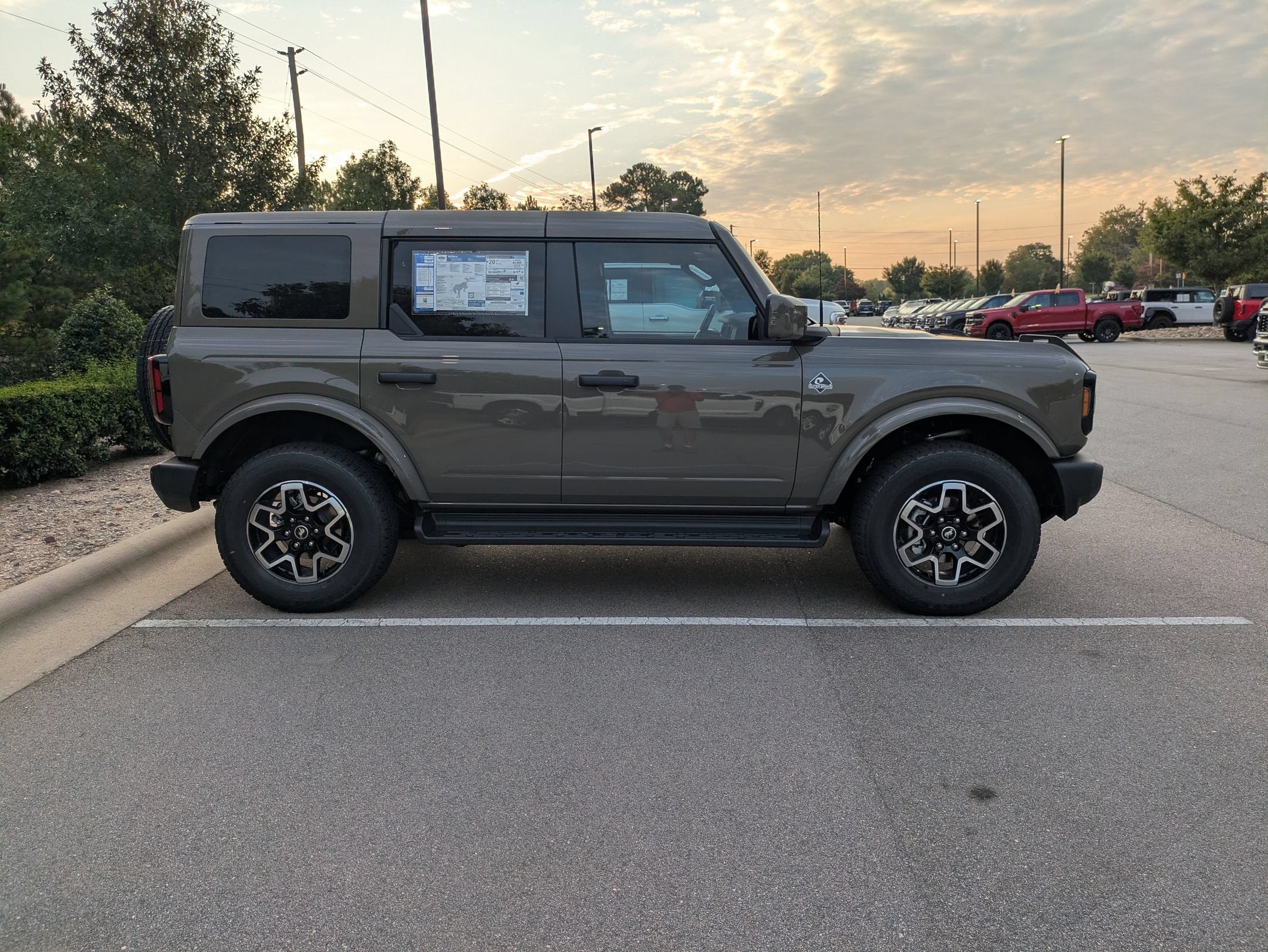 2026 Ford Bronco Lifted W/Custom Wheels