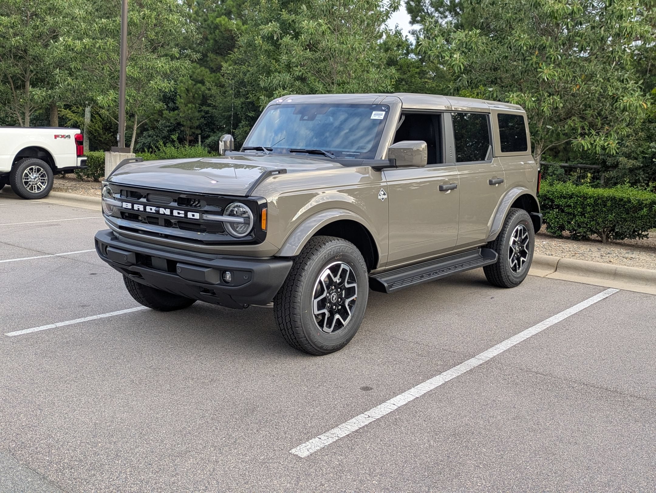 2026 Ford Bronco Lifted W/Custom Wheels