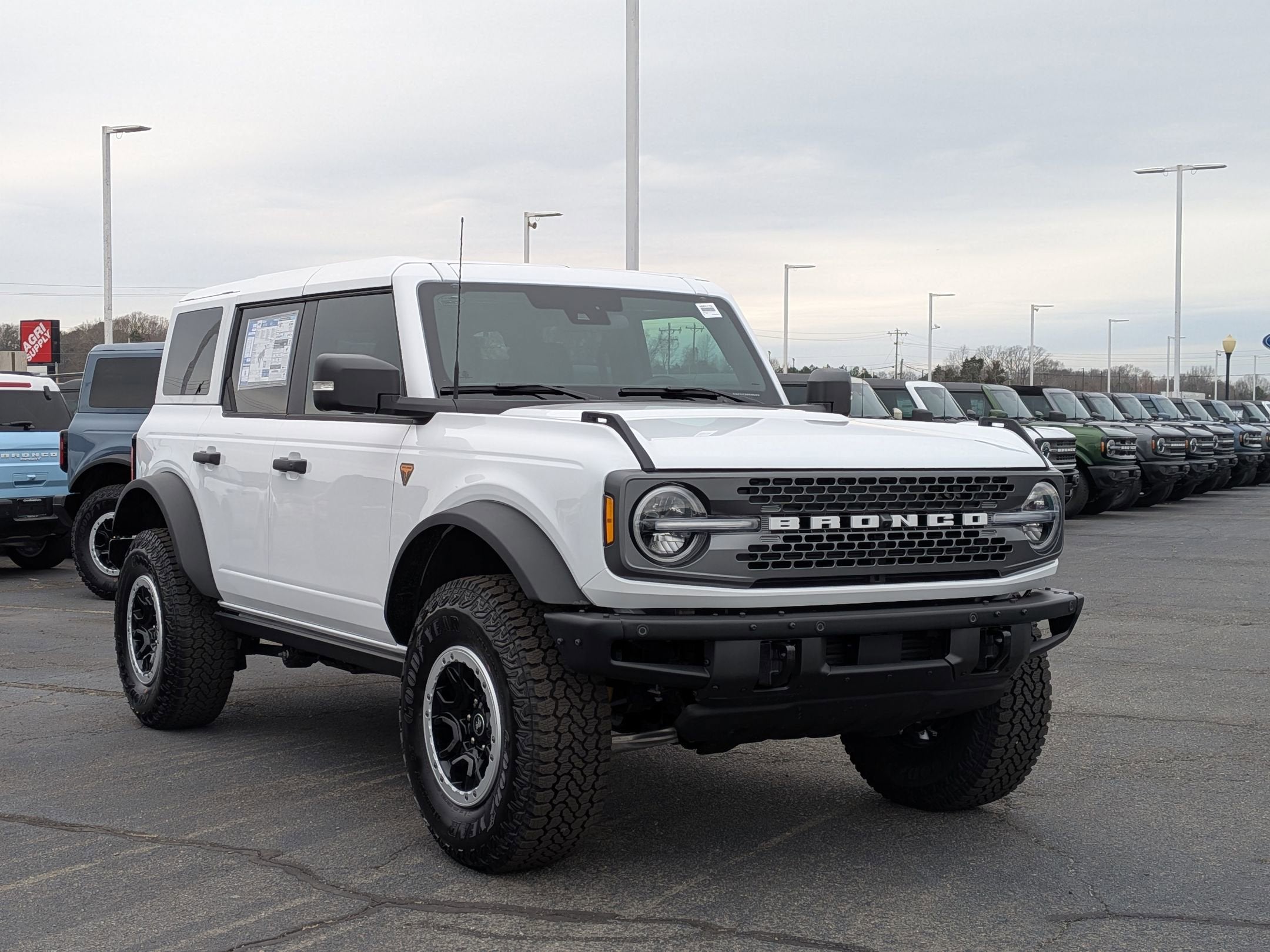2025 Ford Bronco Badlands