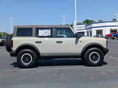 2026 Ford Bronco Badlands