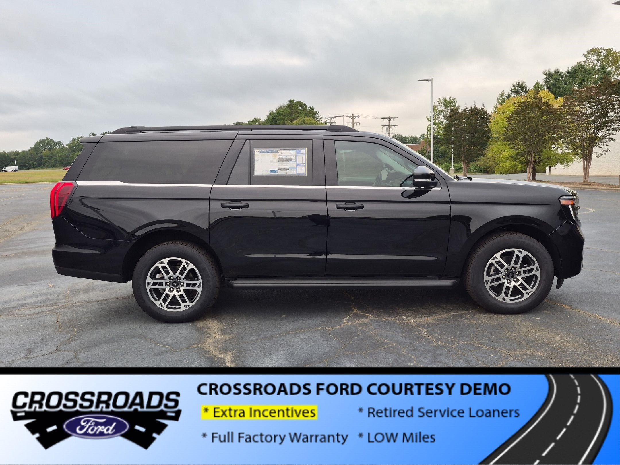 2026 Ford Expedition Max Active - Crossroads Courtesy Demo