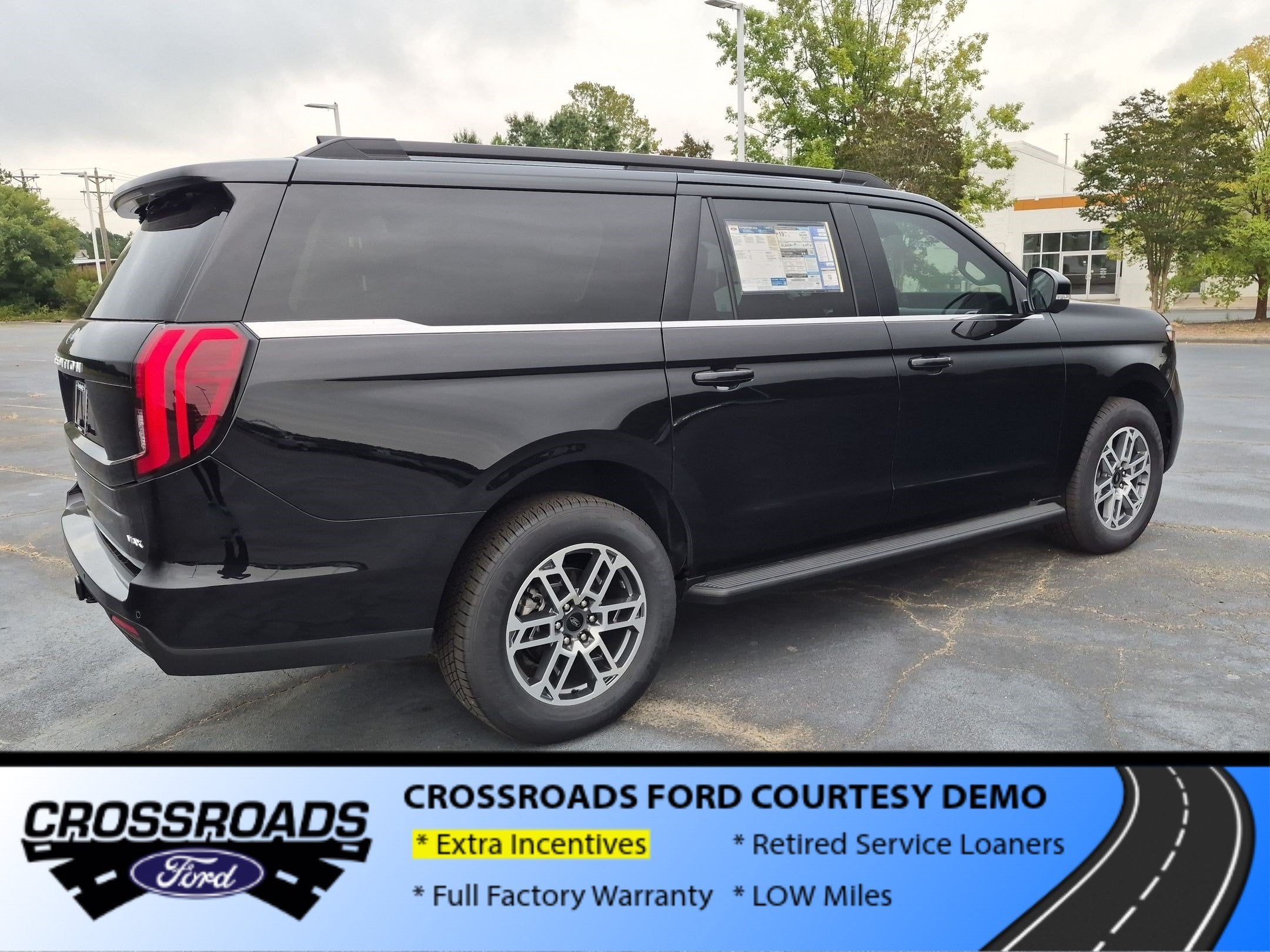 2026 Ford Expedition Max Active - Crossroads Courtesy Demo