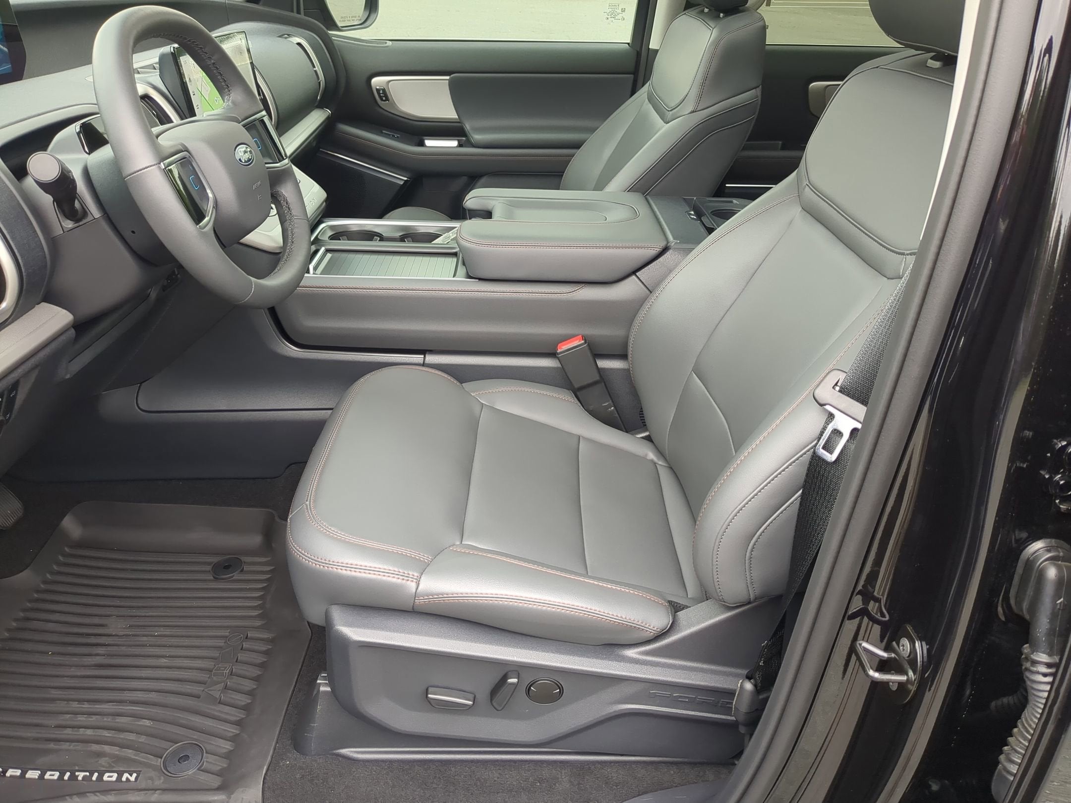 2025 Ford Expedition Max Active - Crossroads Courtesy Demo