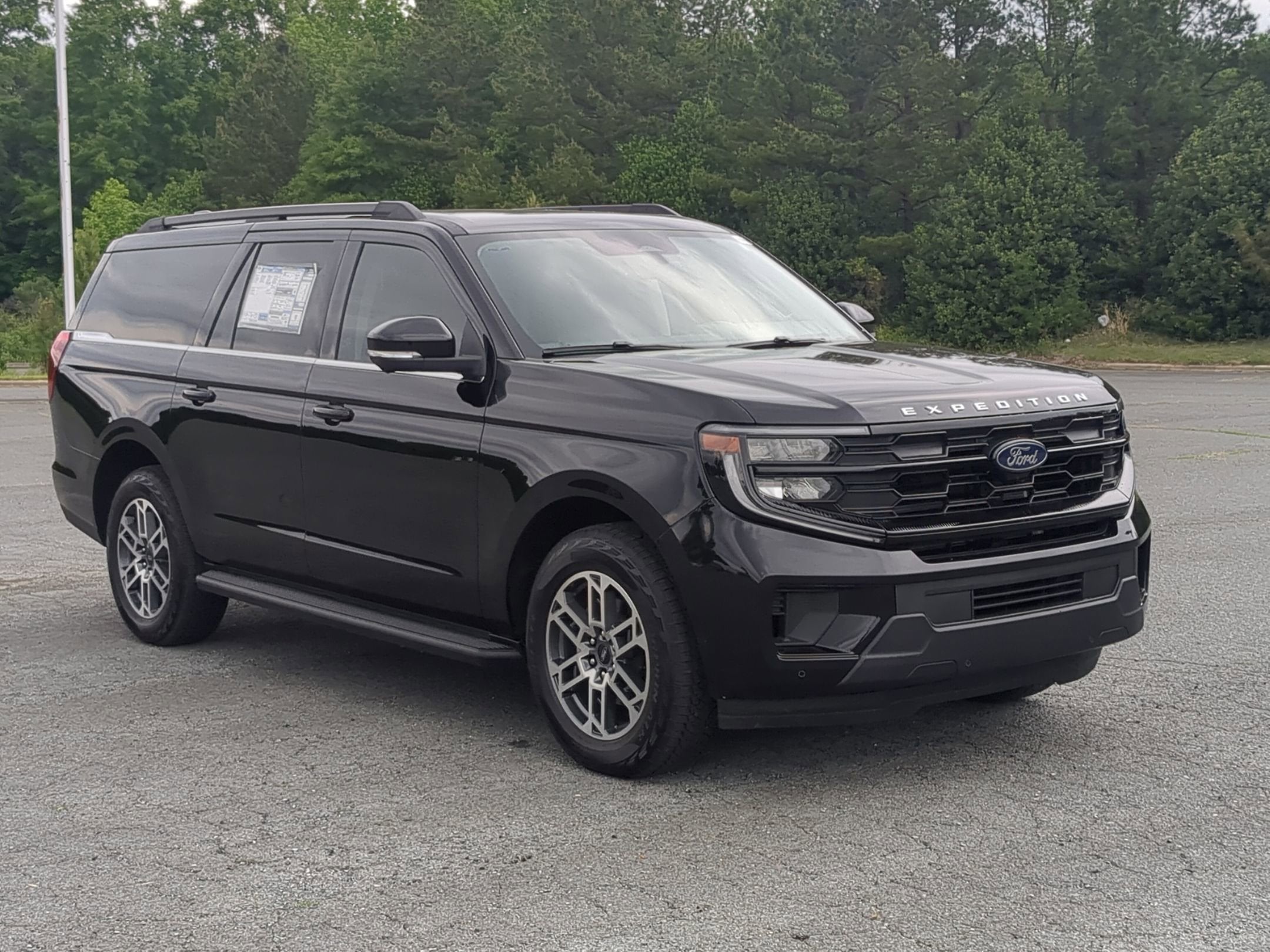 2025 Ford Expedition Max Active - Crossroads Courtesy Demo